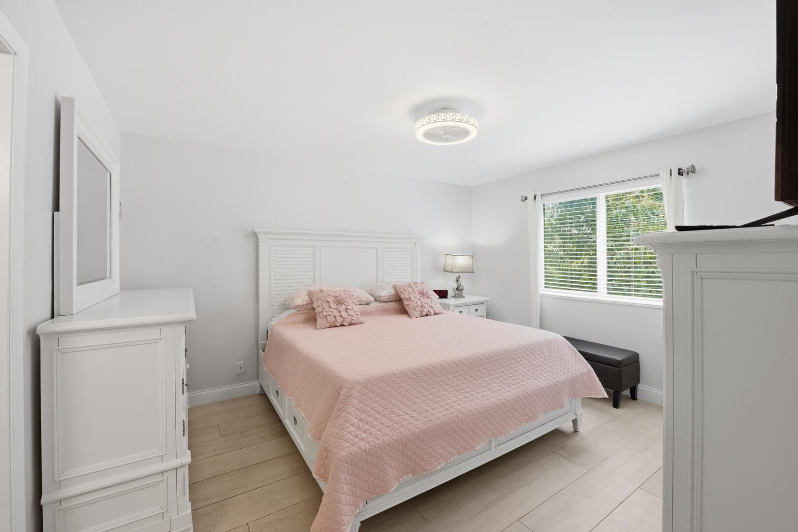 3138 Via Poinciana 306, Lake Worth, FL 33467 — photo 15 of 33