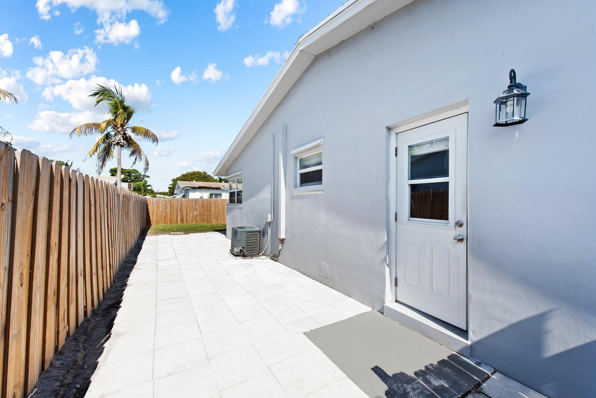 271 NE 57th Court 1-2, Oakland Park, FL 33334 — photo 4 of 33
