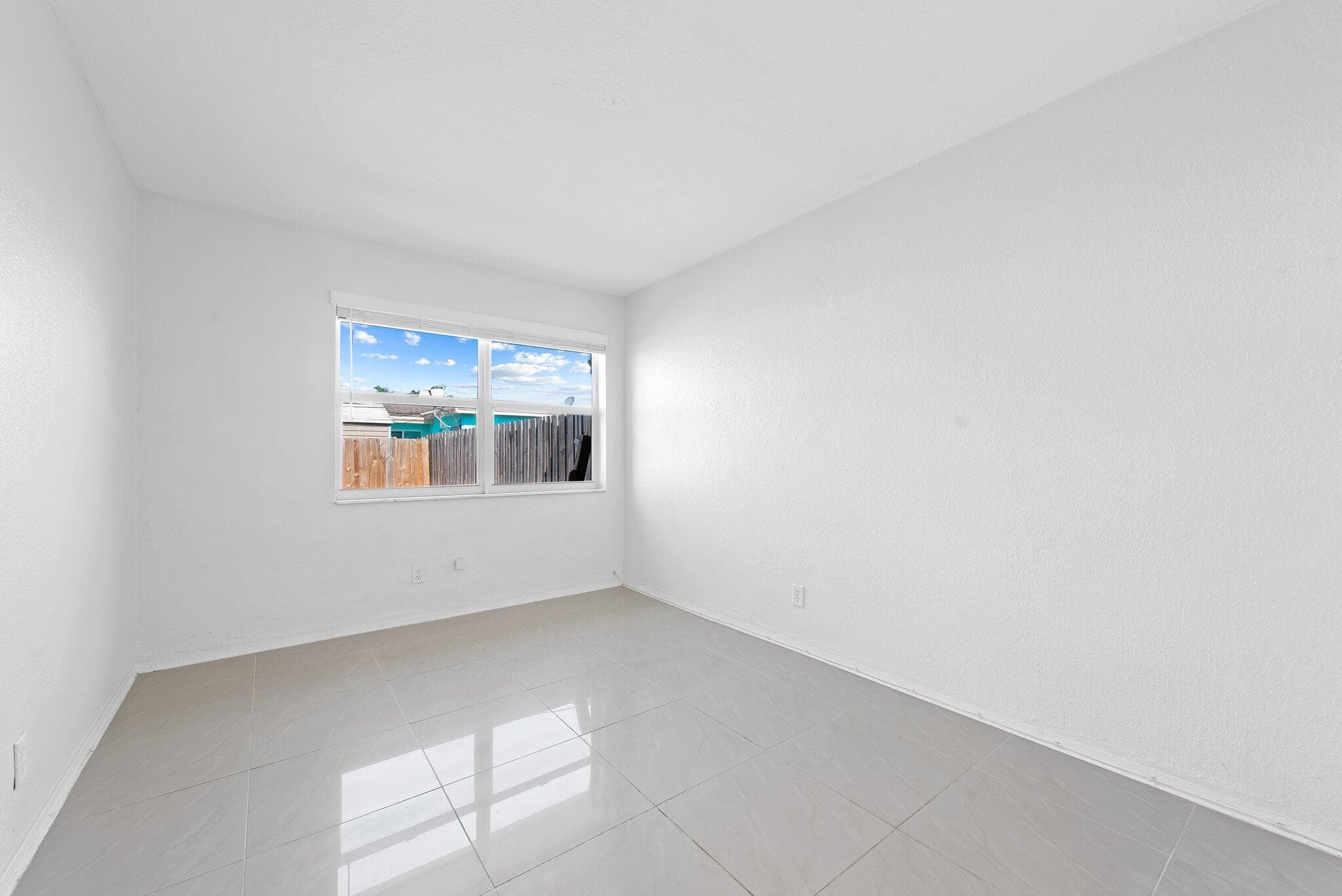 271 NE 57th Court 1-2, Oakland Park, FL 33334 — photo 13 of 33