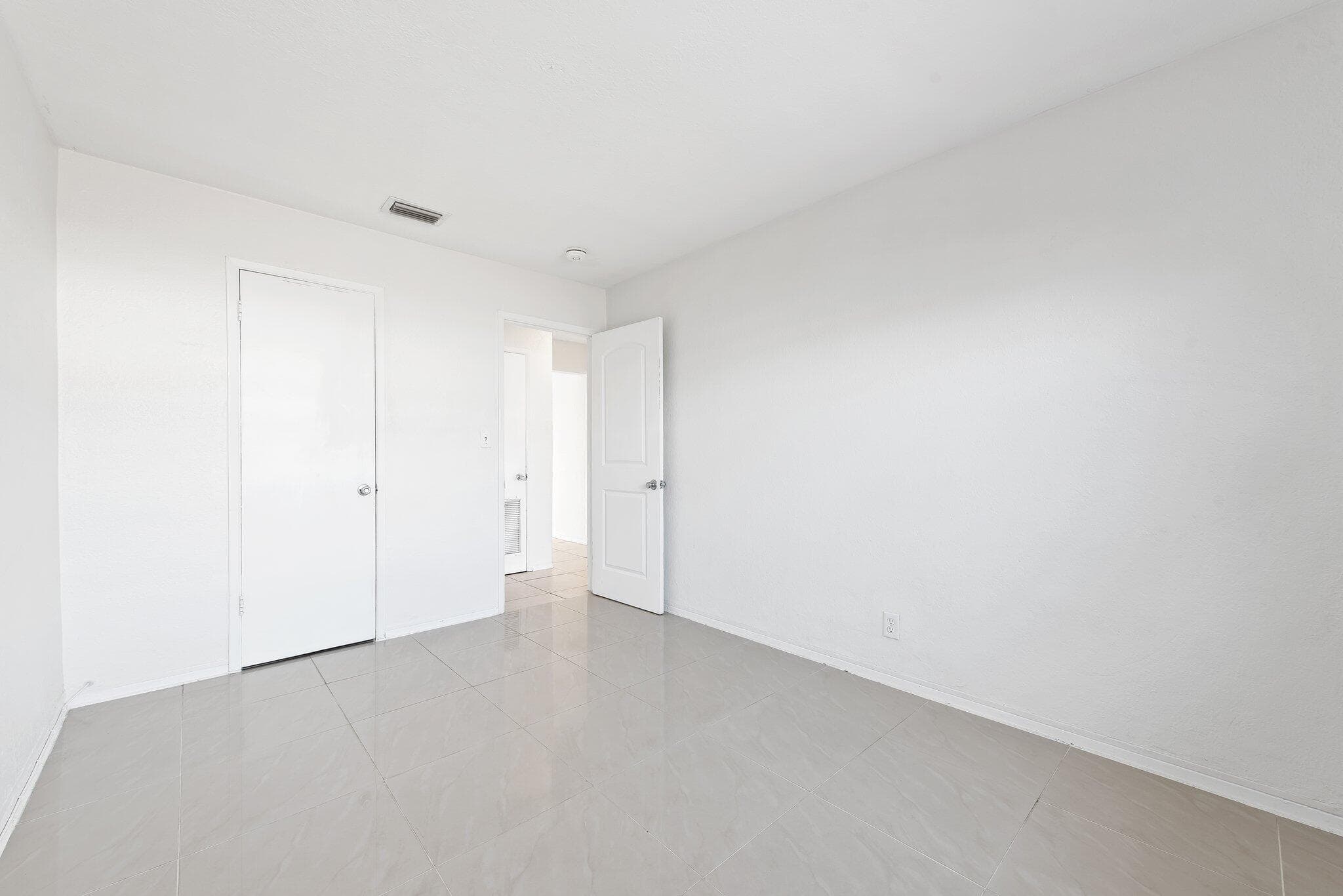 271 NE 57th Court 1-2, Oakland Park, FL 33334 — photo 11 of 33