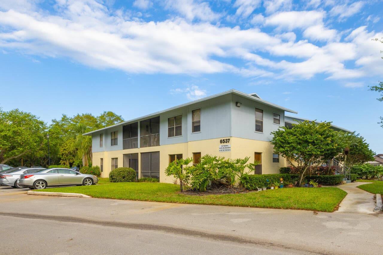 6537 SE Federal Highway 101, Stuart, FL 34997 — photo 2 of 22