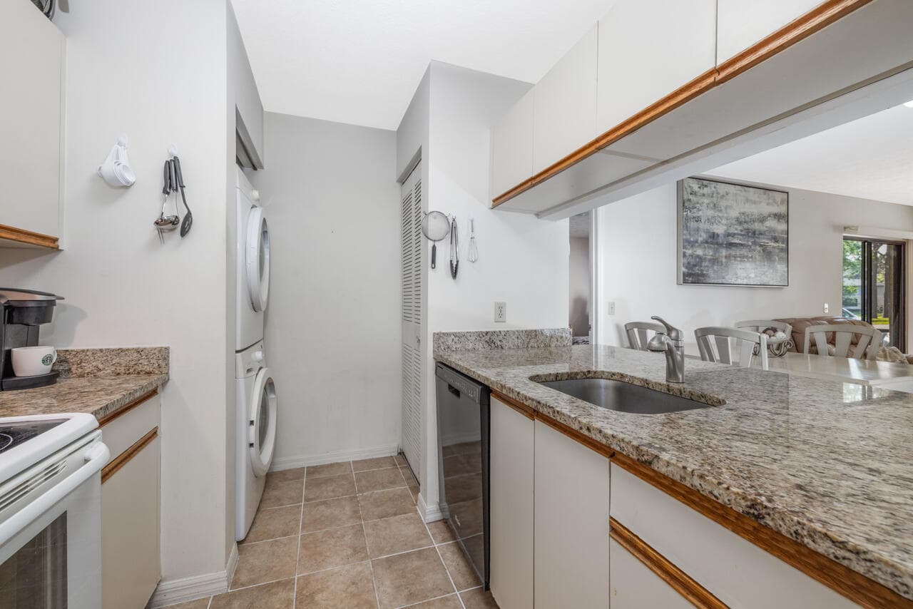 6537 SE Federal Highway 101, Stuart, FL 34997 — photo 10 of 22