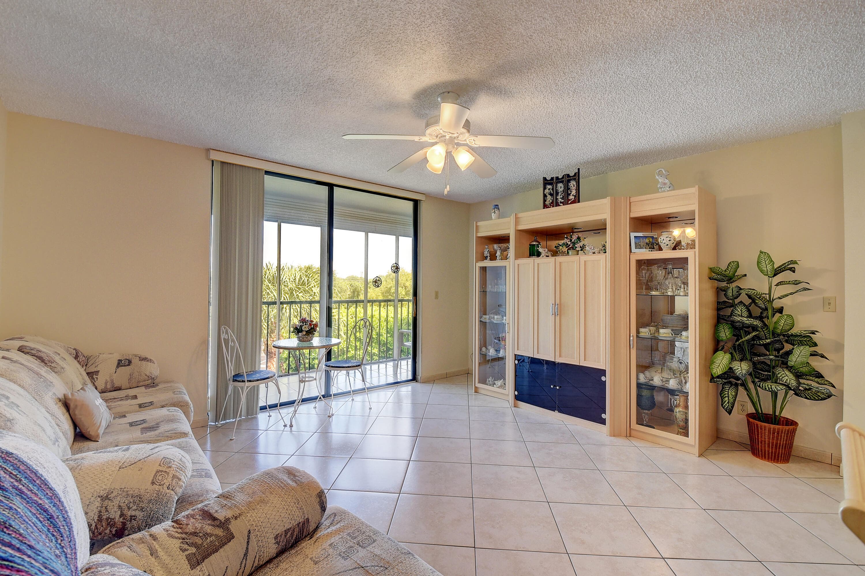 5370 Las Verdes Circle 324, Delray Beach, FL 33484 — photo 10 of 47