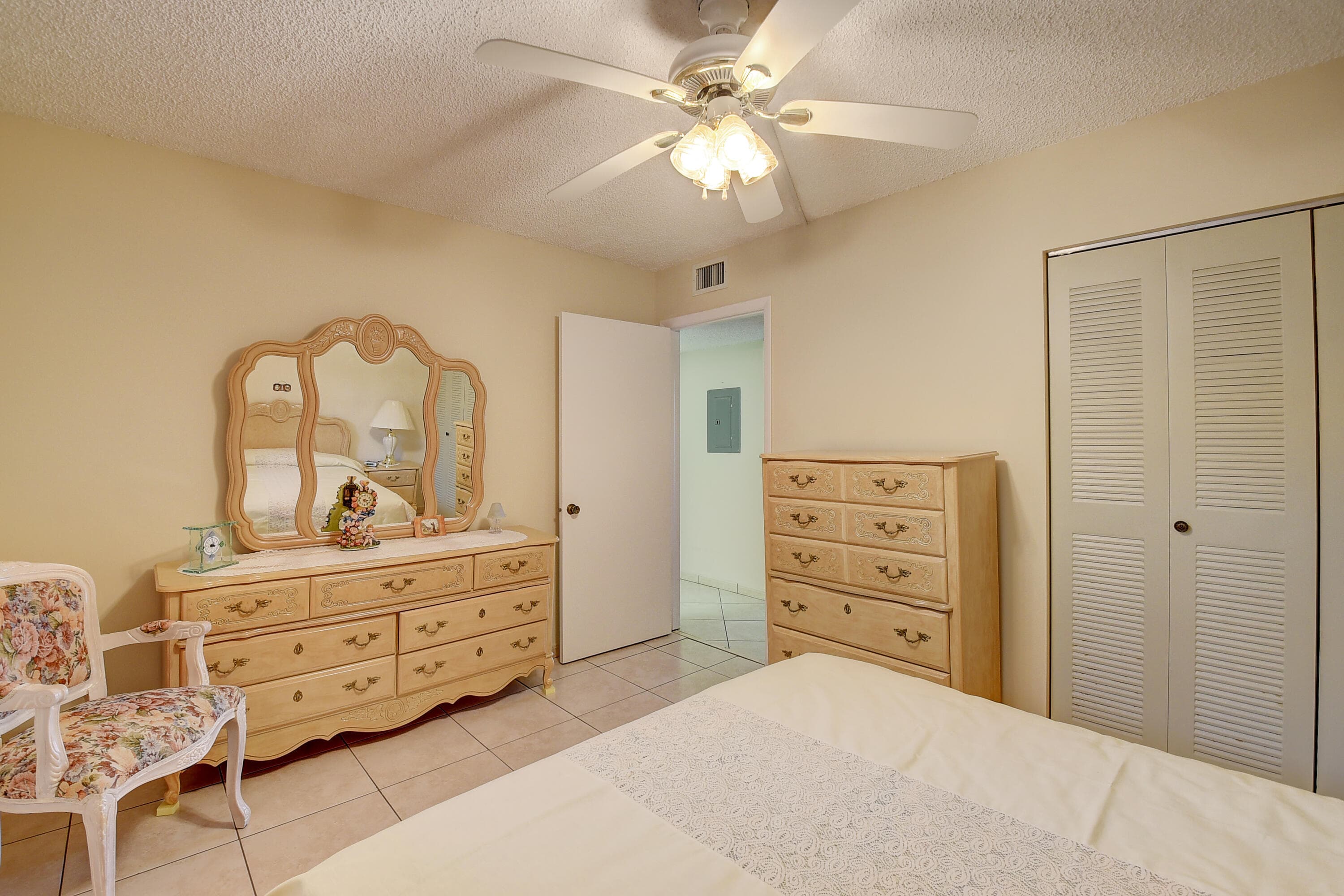 5370 Las Verdes Circle 324, Delray Beach, FL 33484 — photo 18 of 47