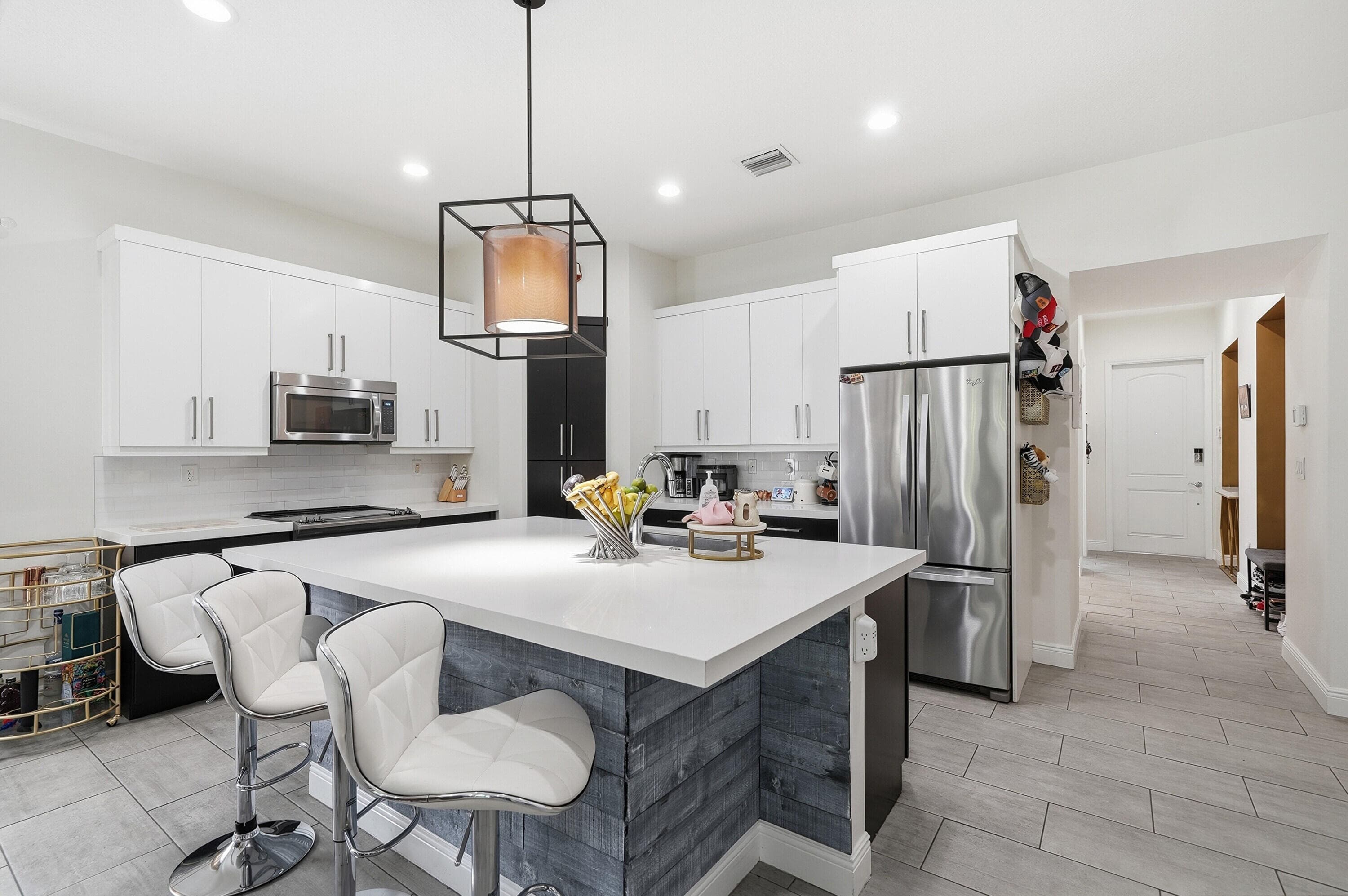 15155 SW 176th Lane, Miami, FL 33187 — photo 10 of 57