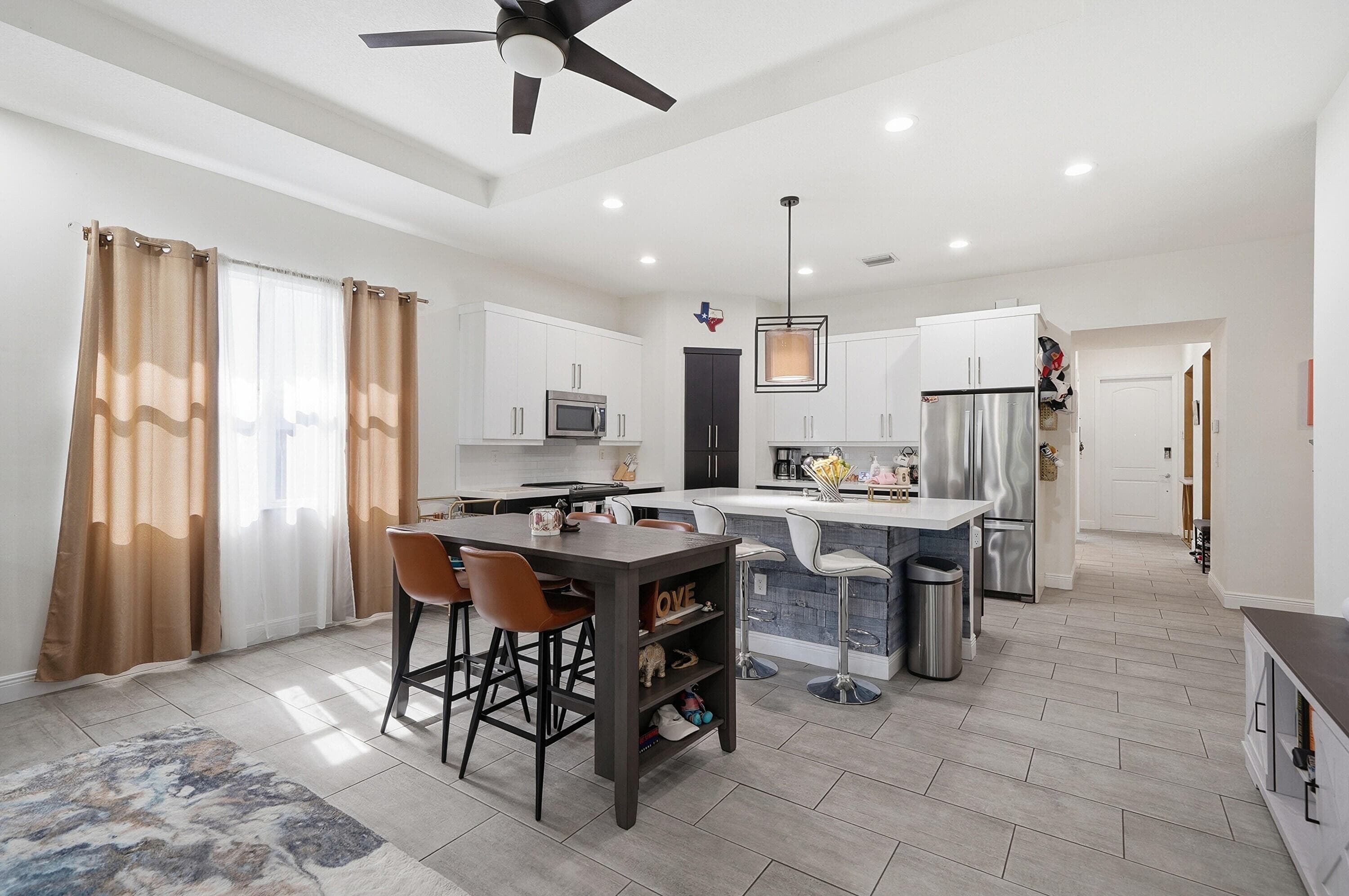 15155 SW 176th Lane, Miami, FL 33187 — photo 16 of 57