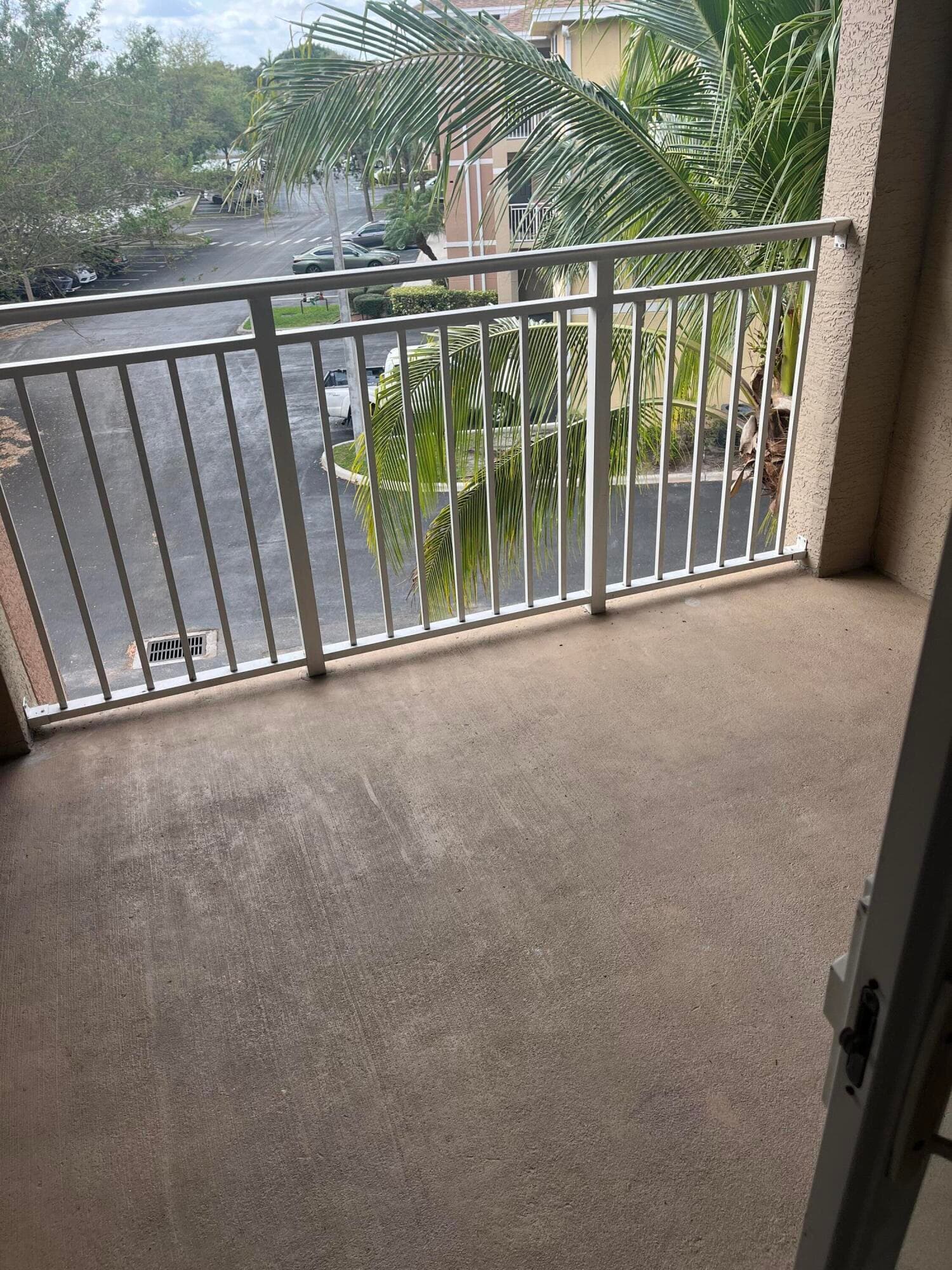 6533 Emerald Dunes Drive 301, West Palm Beach, FL 33411 — photo 7 of 12