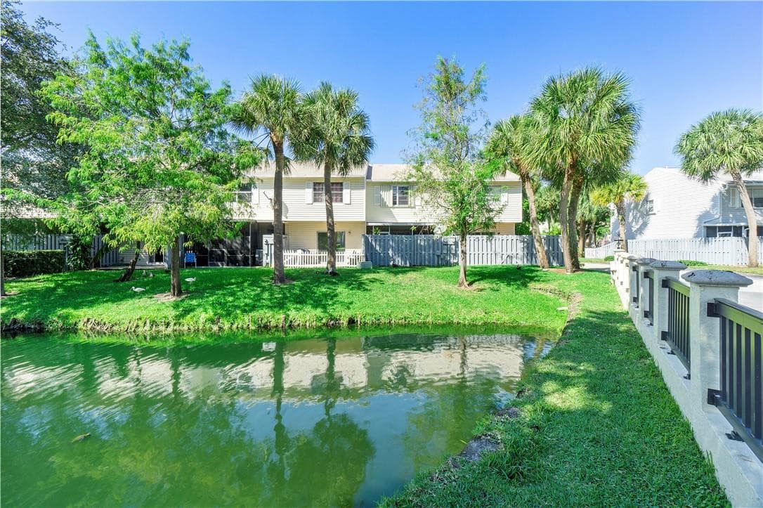 185 SW 3rd Street, Pompano Beach, FL 33060 — photo 40 of 77