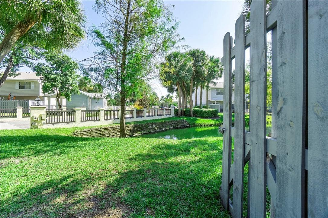 185 SW 3rd Street, Pompano Beach, FL 33060 — photo 19 of 77