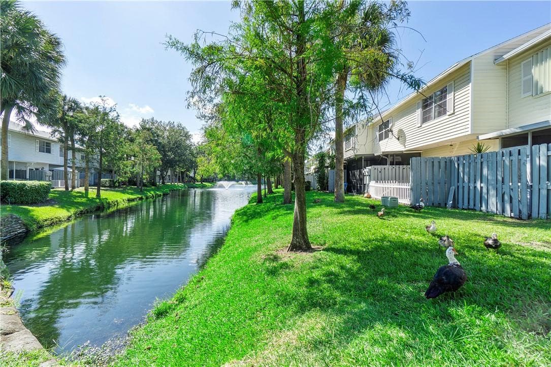 185 SW 3rd Street, Pompano Beach, FL 33060 — photo 37 of 77