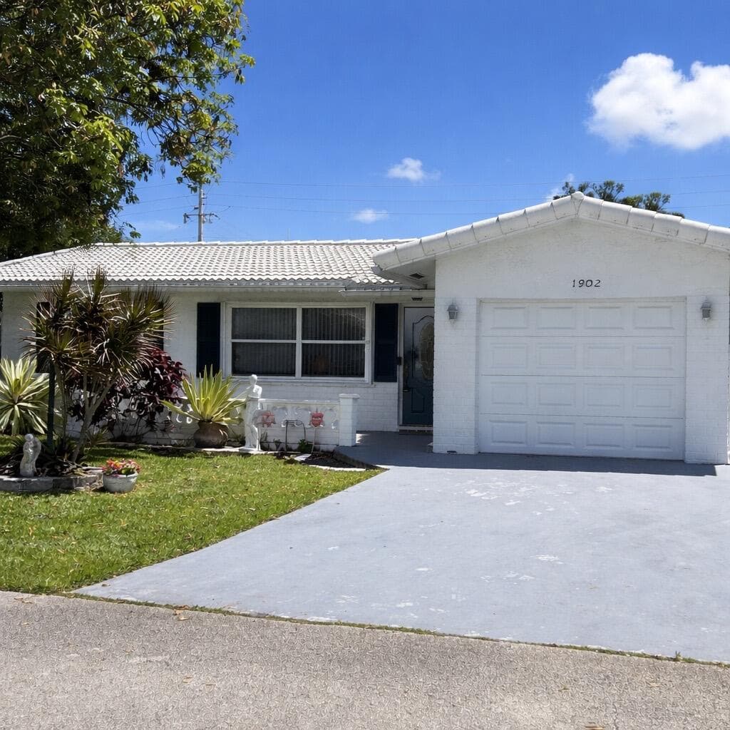 1902 SW 22nd Avenue, Boynton Beach, FL 33426 — photo 2 of 23
