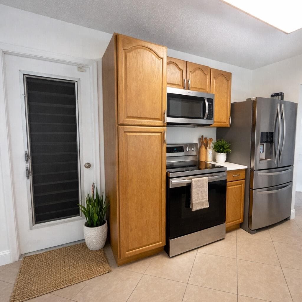 1902 SW 22nd Avenue, Boynton Beach, FL 33426 — photo 10 of 23