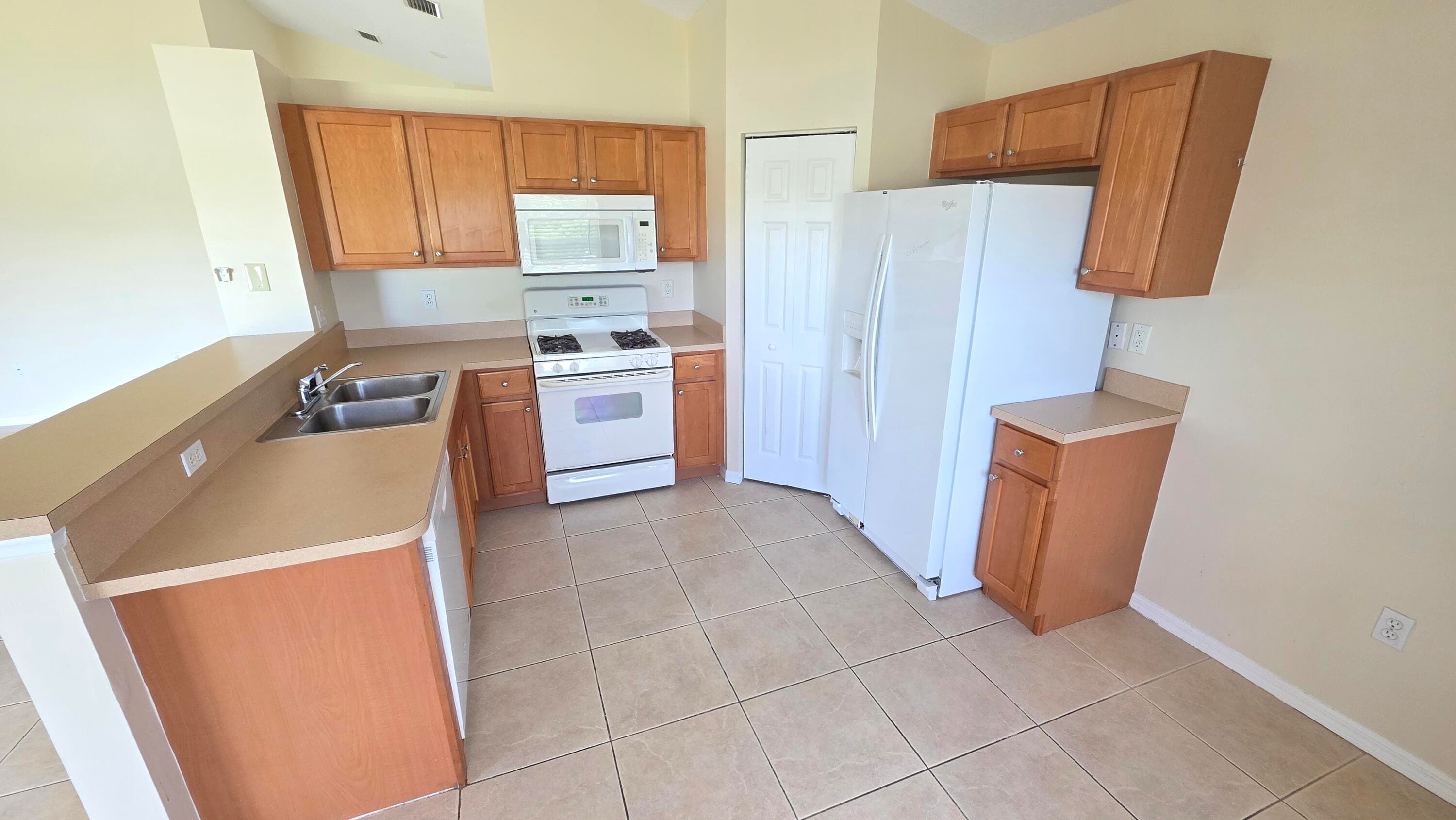 538 SW Indian Key Drive, Port St. Lucie, FL 34986 — photo 5 of 19