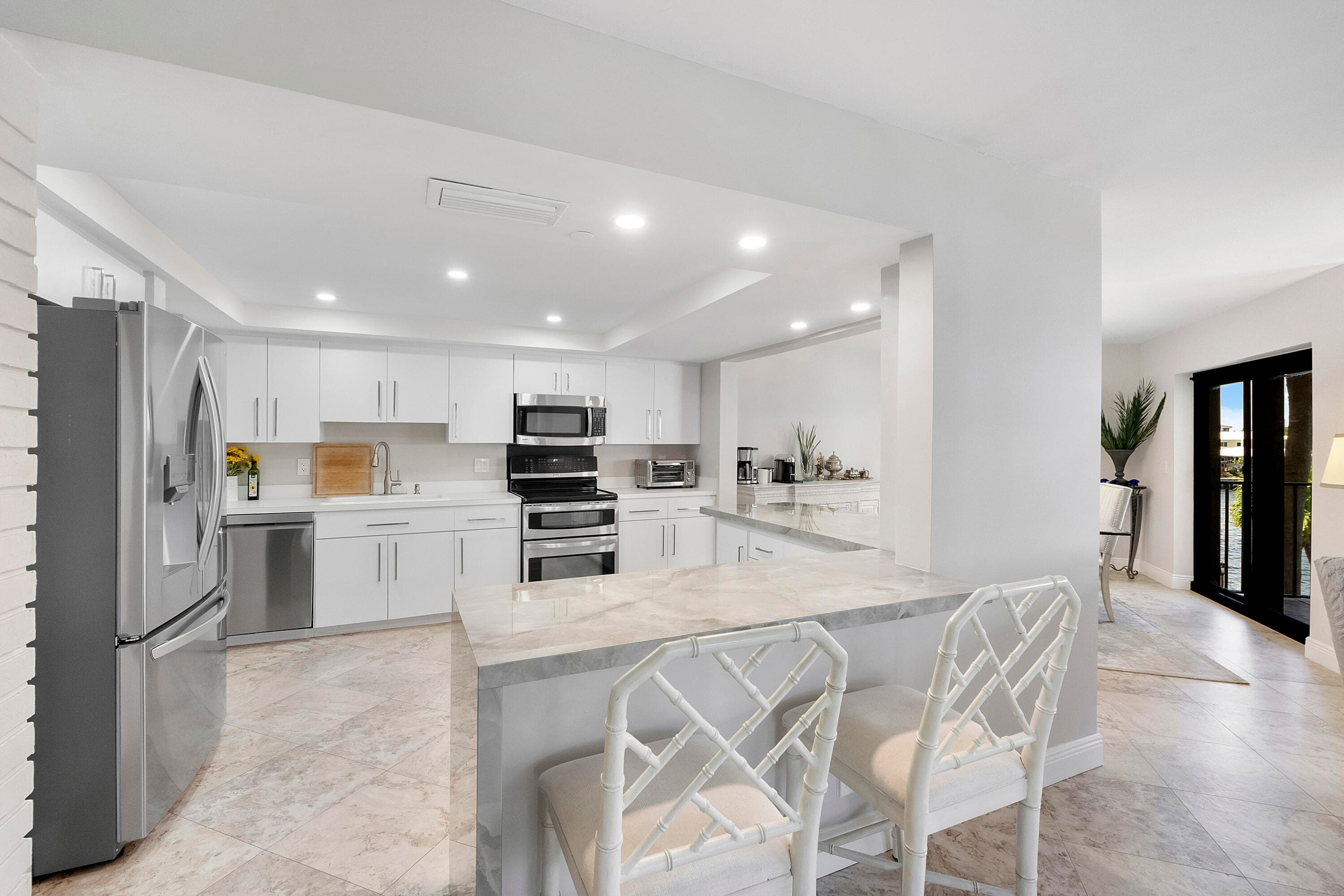 501 N Riverside Drive 203, Pompano Beach, FL 33062 — photo 5 of 35