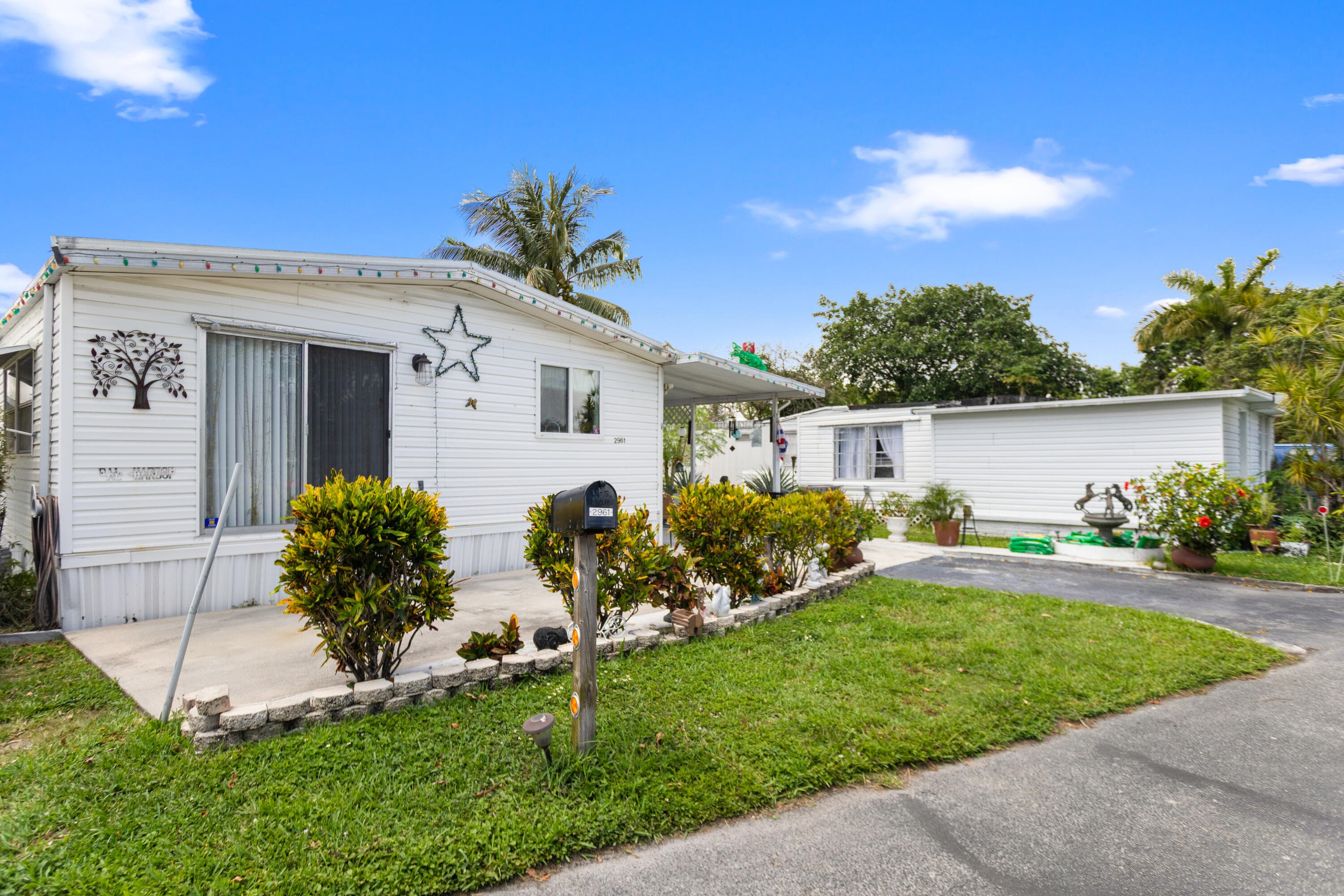 2961 SW 52nd Terrace, Davie, FL 33314 — photo 1 of 47
