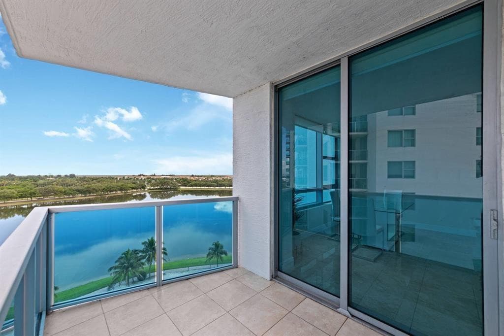 2641 N Flamingo Road 901n, Sunrise, FL 33323 — photo 12 of 20