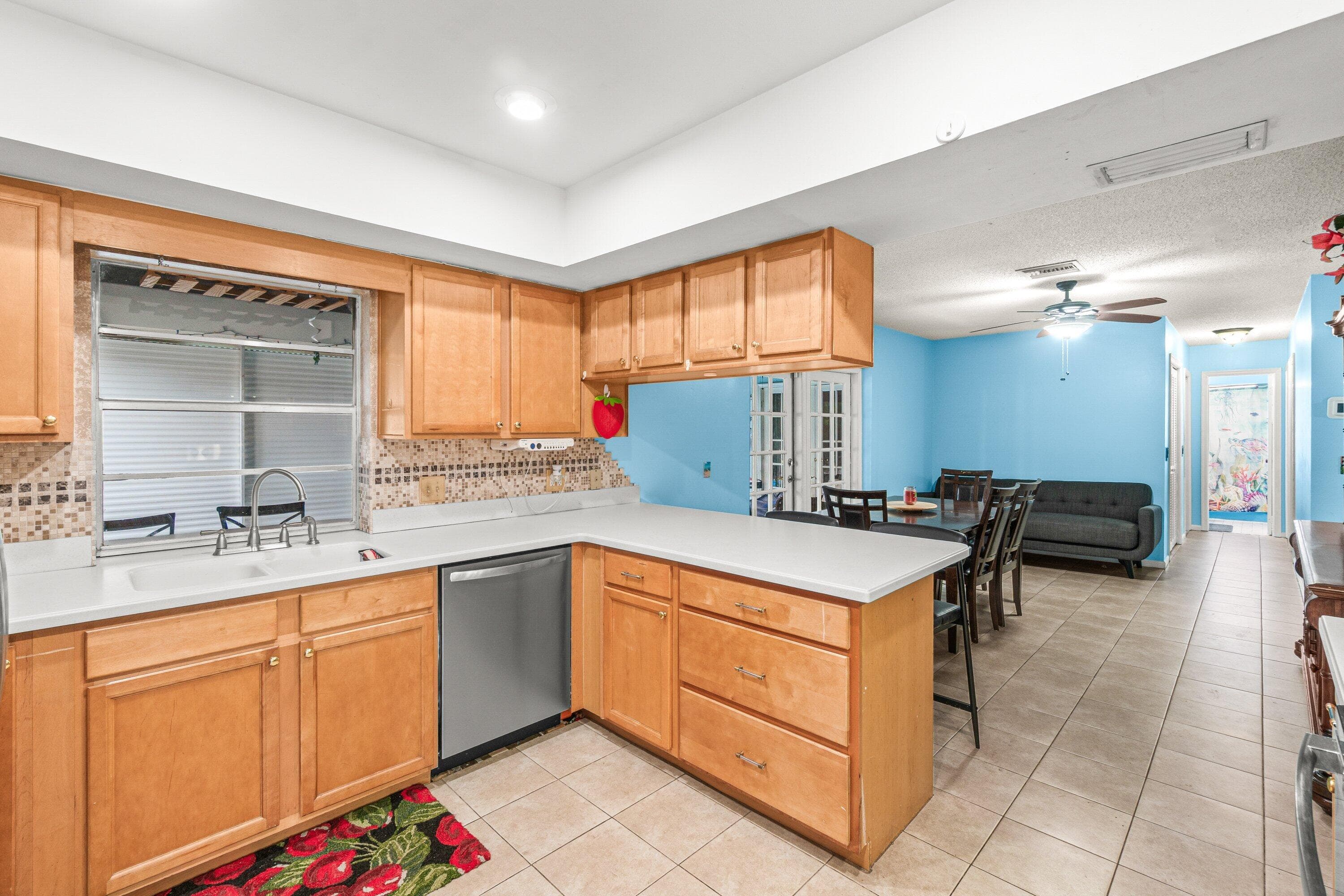 3169 Nautical Way, Lantana, FL 33462 — photo 8 of 44