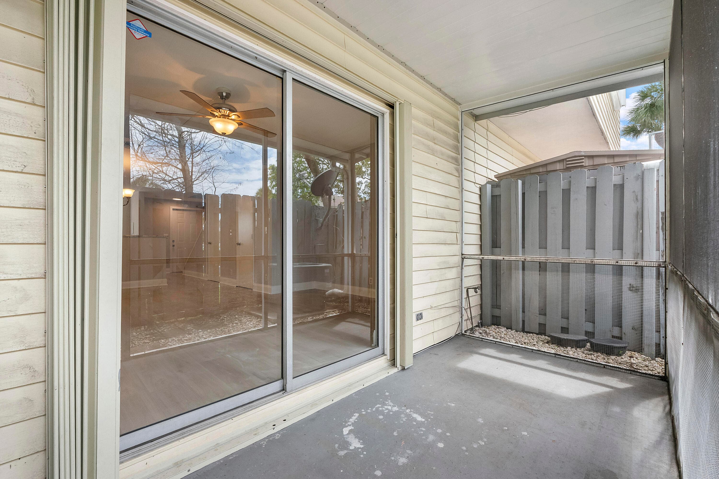 185 SW 3rd Street, Pompano Beach, FL 33060 — photo 18 of 77