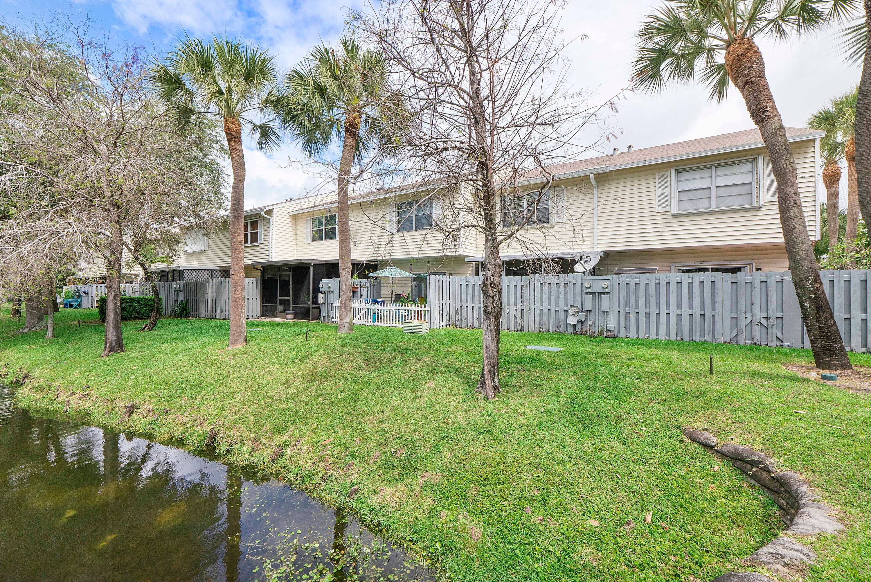185 SW 3rd Street, Pompano Beach, FL 33060 — photo 34 of 77