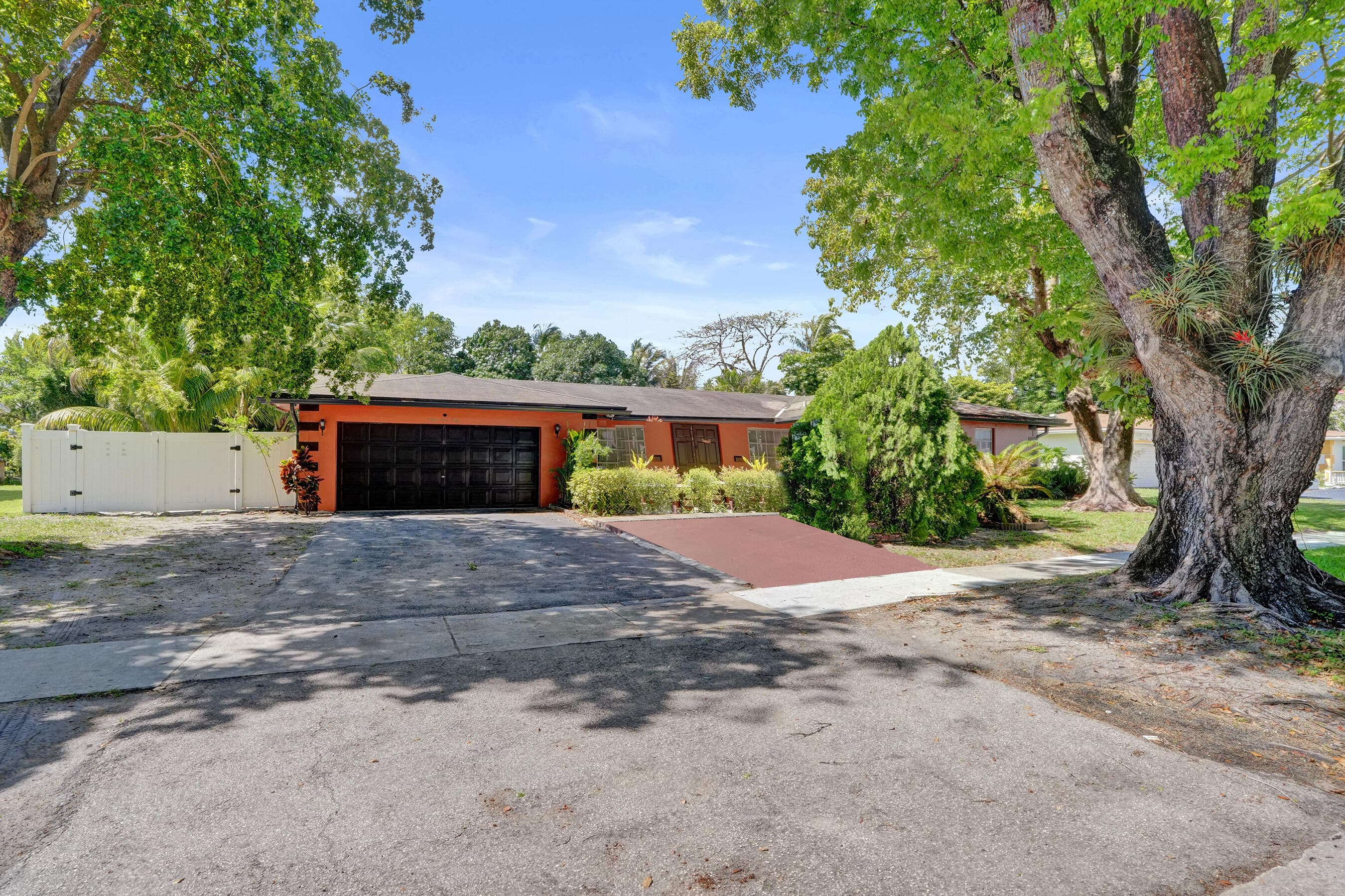 6540 SW 7th Street, Margate, FL 33068 — photo 1 of 38