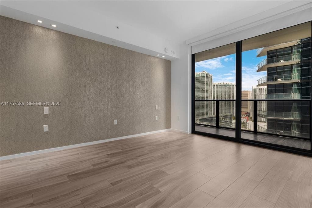 801 S Miami Avenue 2508, Miami, FL 33131 — photo 6 of 25