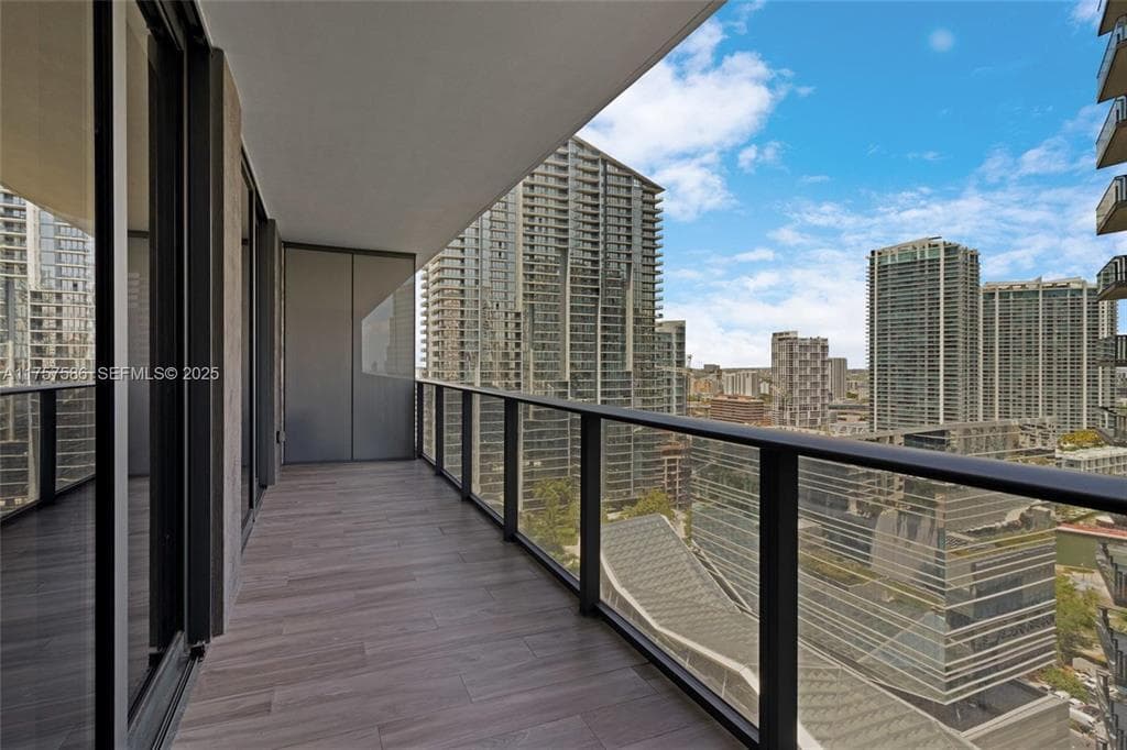 801 S Miami Avenue 2508, Miami, FL 33131 — photo 20 of 25
