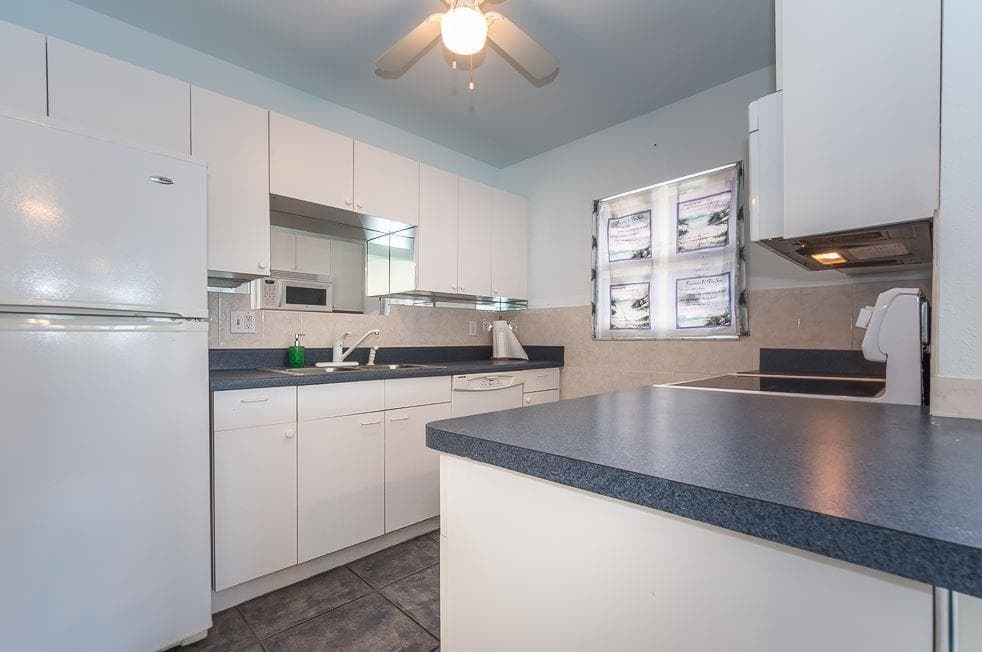 1315 Bayshore Drive 204, Fort Pierce, FL 34949 — photo 9 of 20