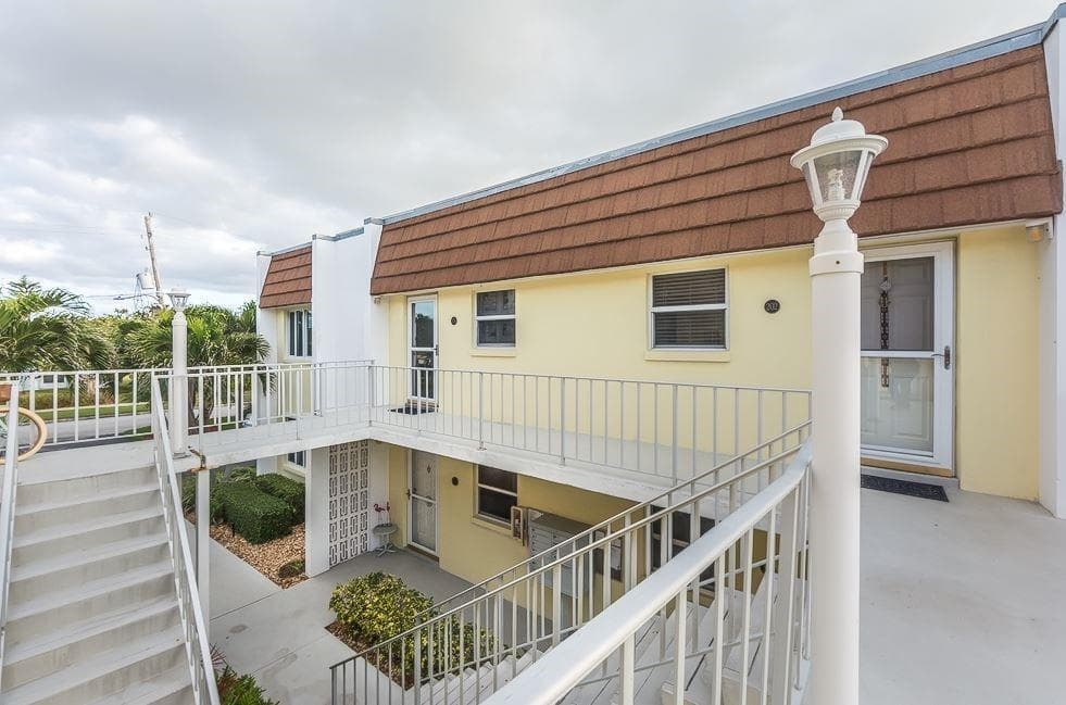 1315 Bayshore Drive 204, Fort Pierce, FL 34949 — photo 15 of 20