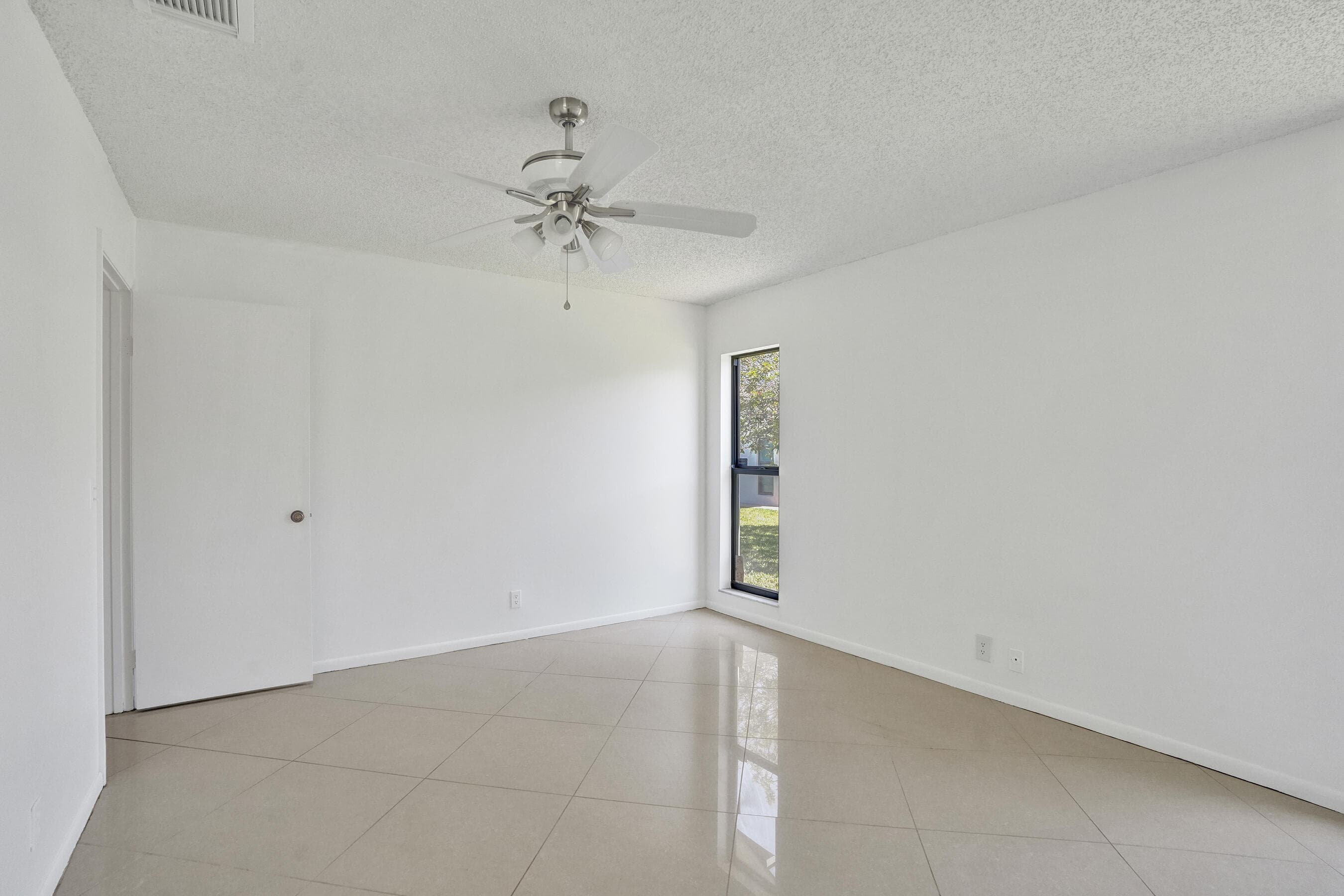 1990 SW 16th Place, Deerfield Beach, FL 33442 — photo 28 of 71