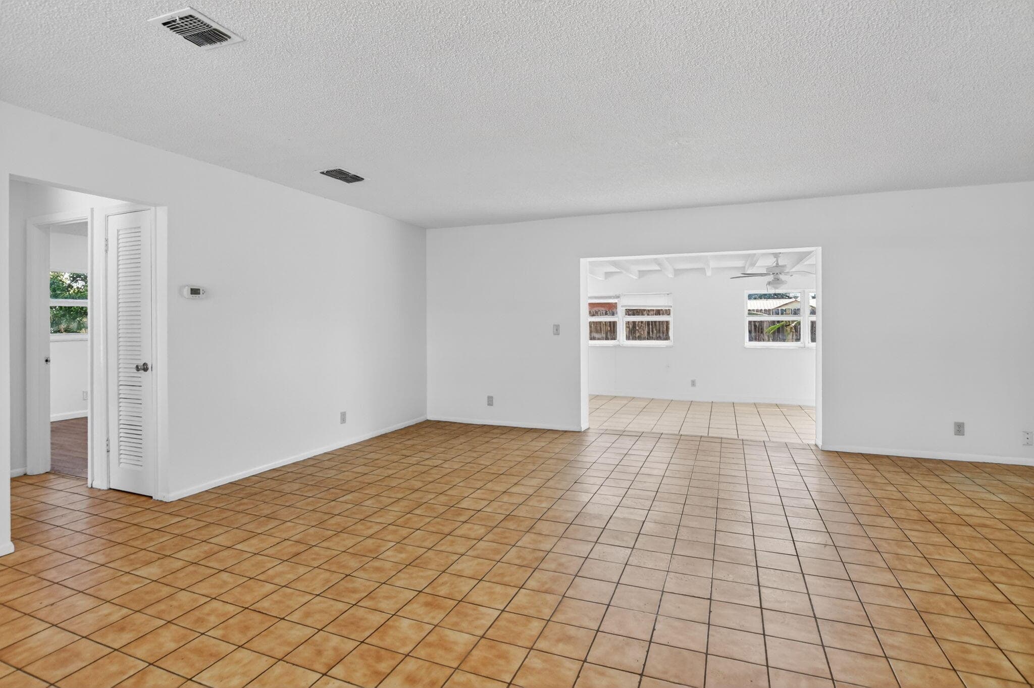 19486 Delaware Circle, Boca Raton, FL 33434 — photo 5 of 46