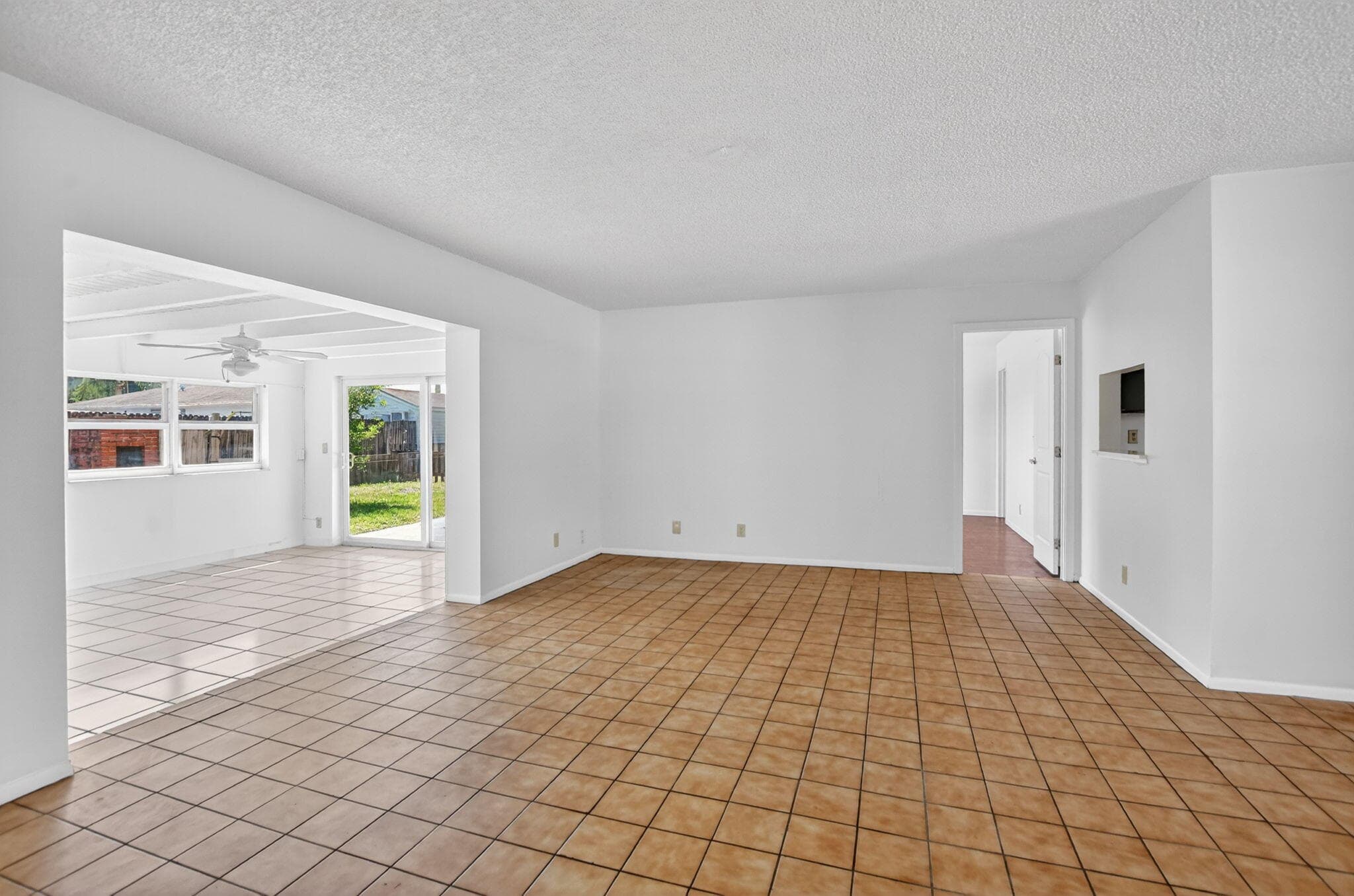 19486 Delaware Circle, Boca Raton, FL 33434 — photo 10 of 46