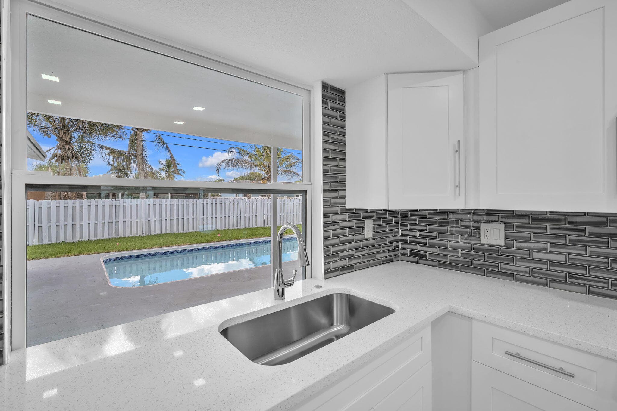 9490 NW 20th Place, Sunrise, FL 33322 — photo 14 of 69
