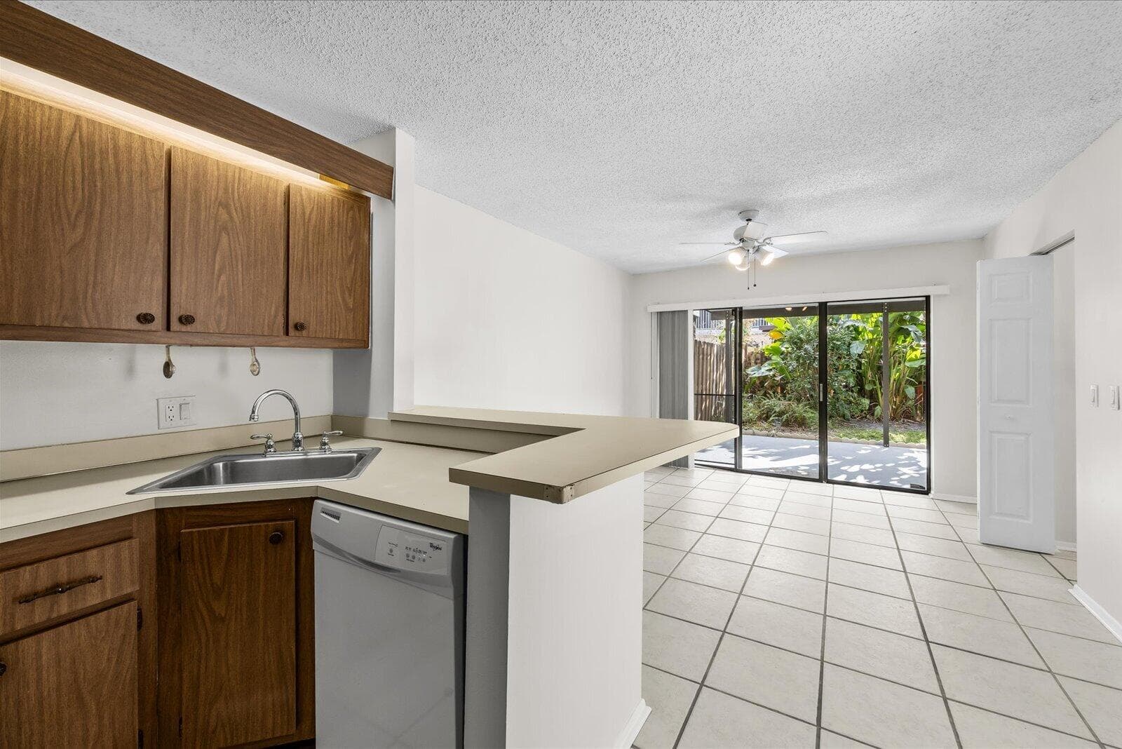 3548 Gardens East Drive B, Palm Beach Gardens, FL 33410 — photo 14 of 31