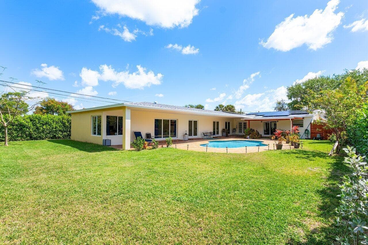 1650 NE 3rd Avenue, Delray Beach, FL 33444 — photo 1 of 27