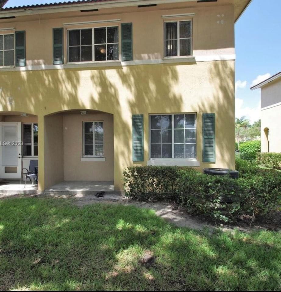 6030 SW 19th Place, North Lauderdale, FL 33068 — photo 8 of 12