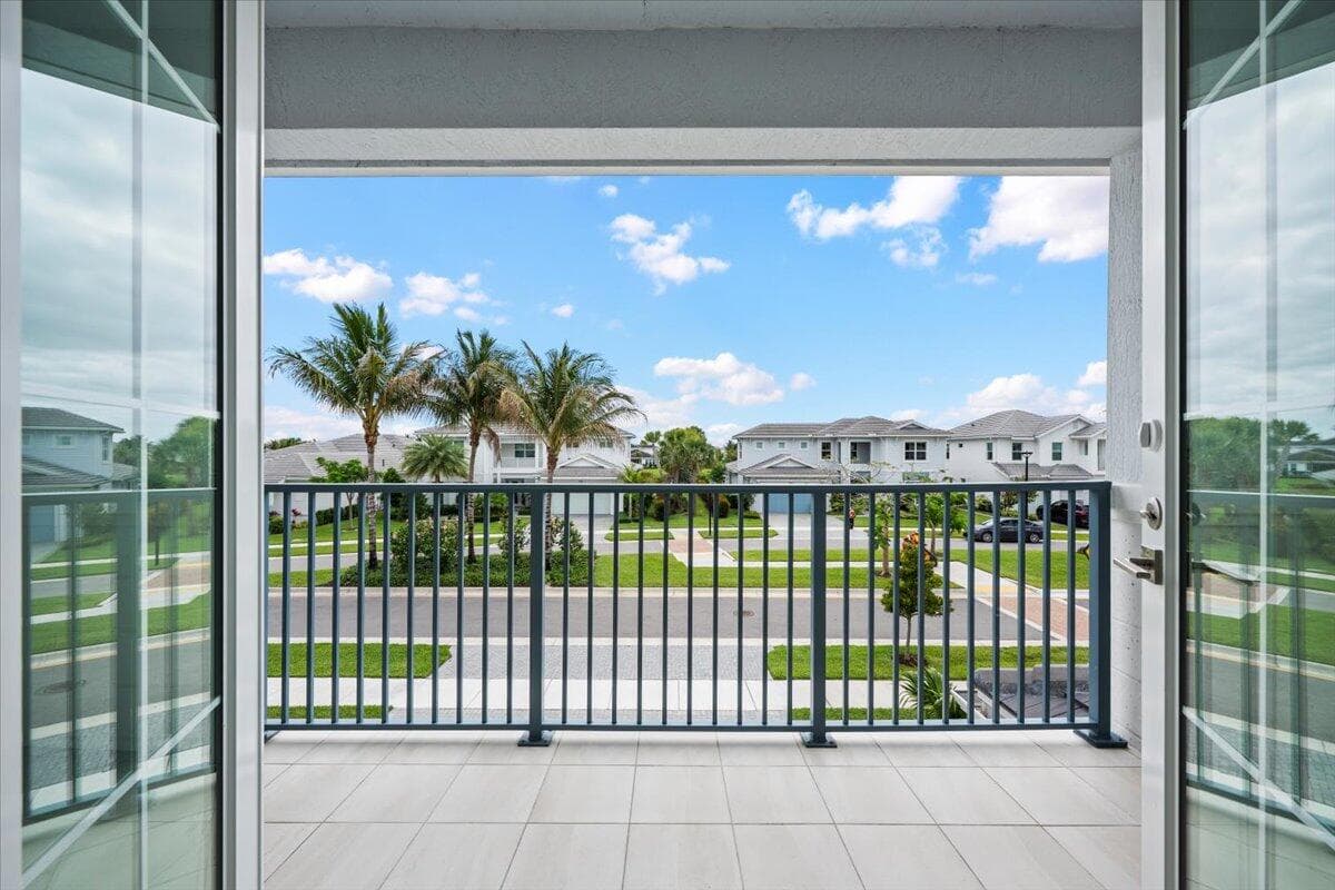 9236 Crestview Circle, Palm Beach Gardens, FL 33412 — photo 40 of 91