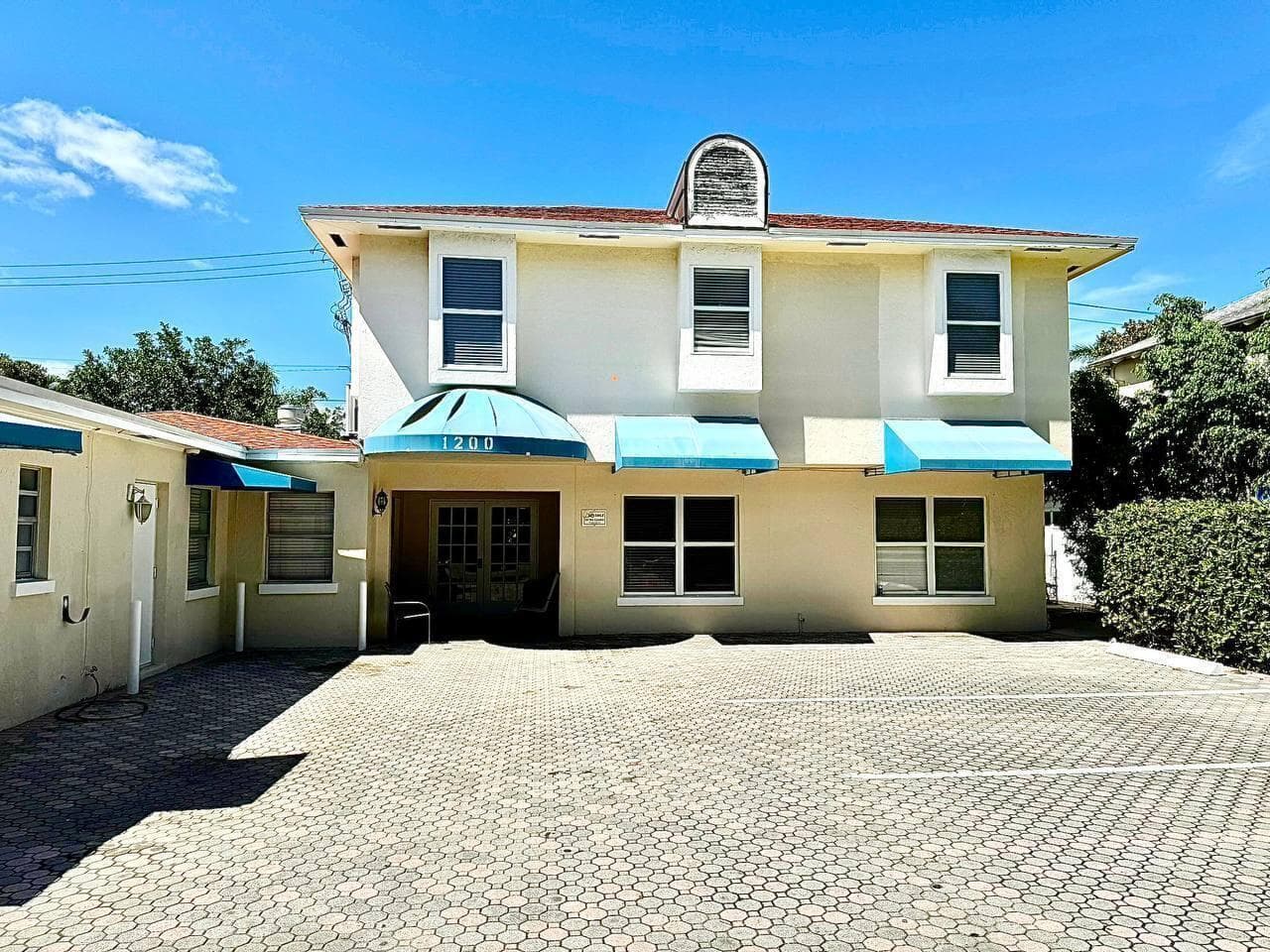 1200 Surf Road, West Palm Beach, FL 33404 — photo 3 of 3