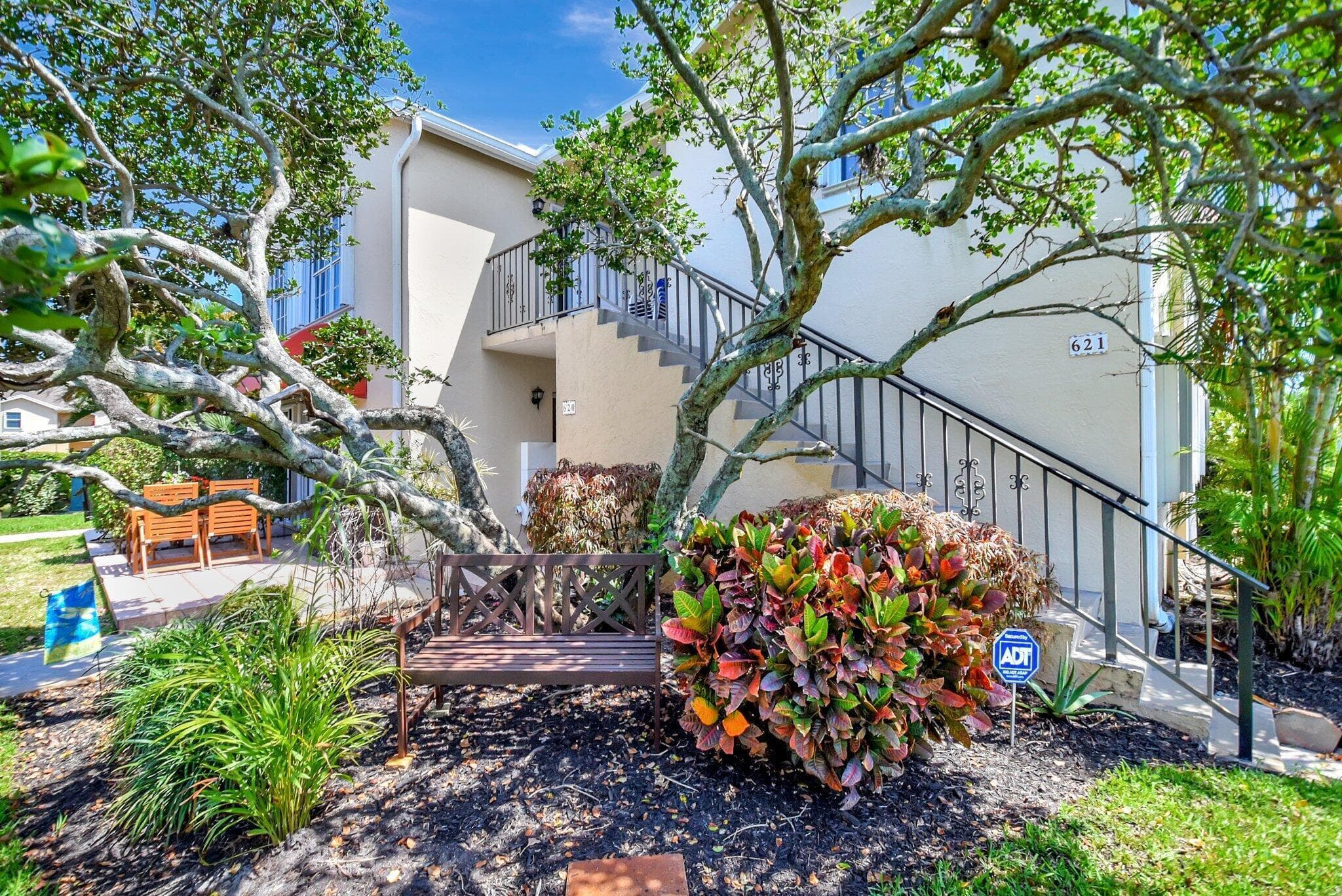 621 Waterside Drive, Hypoluxo, FL 33462 — photo 3 of 26