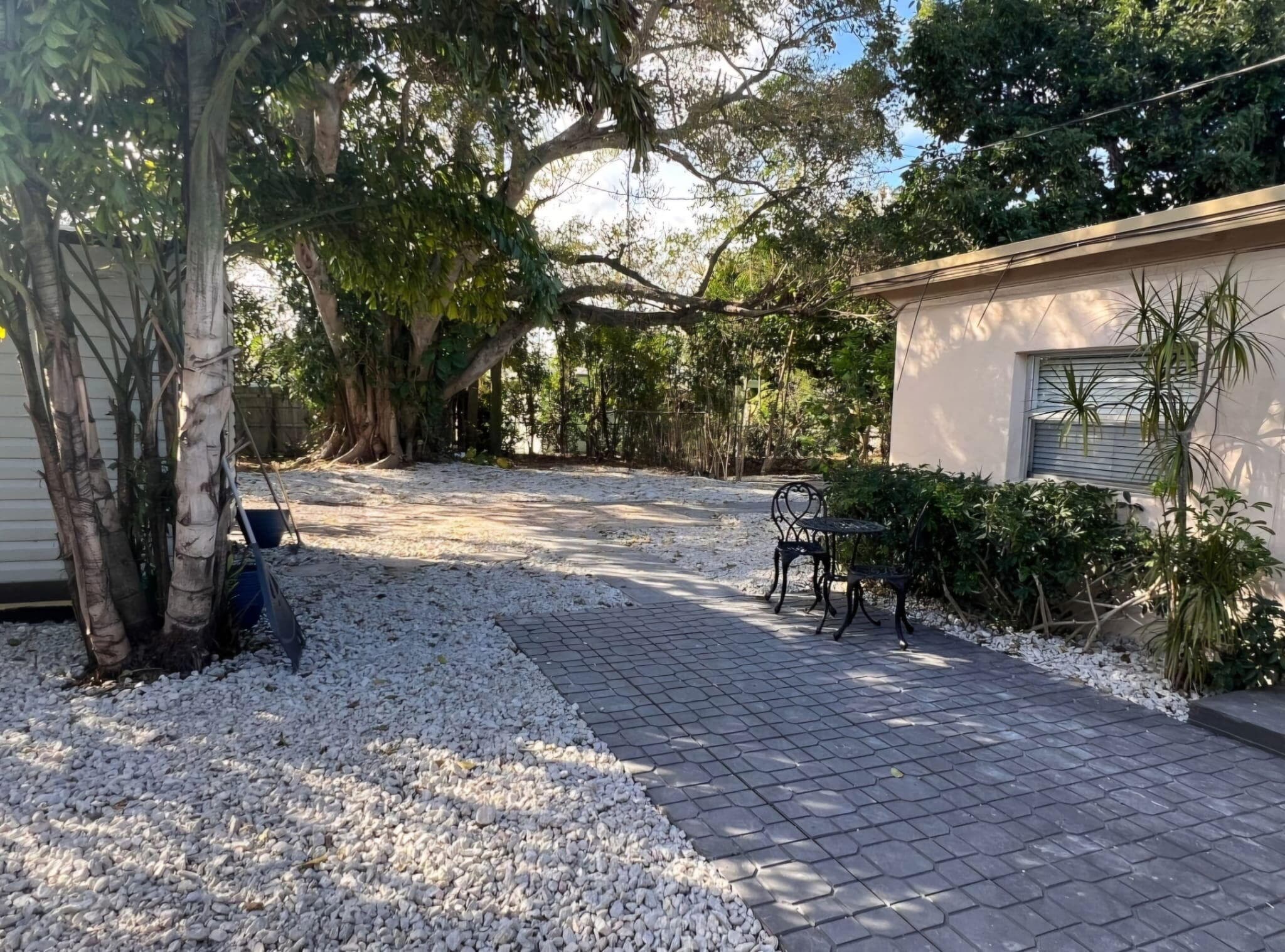 1211 NE 15th Avenue 1-2, Fort Lauderdale, FL 33304 — photo 11 of 13