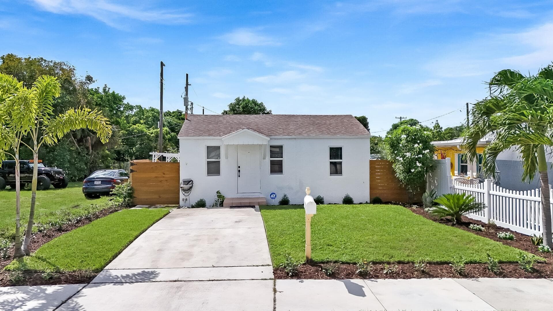 308 SW 1st Street, Delray Beach, FL 33444 — photo 1 of 26