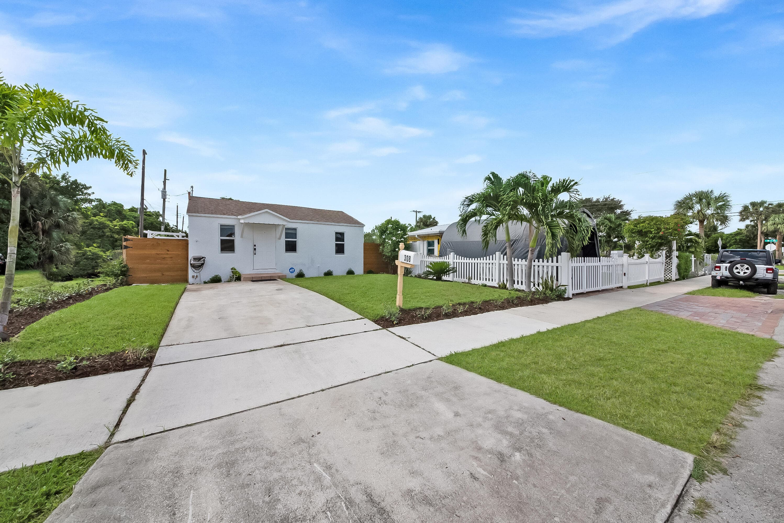 308 SW 1st Street, Delray Beach, FL 33444 — photo 24 of 26