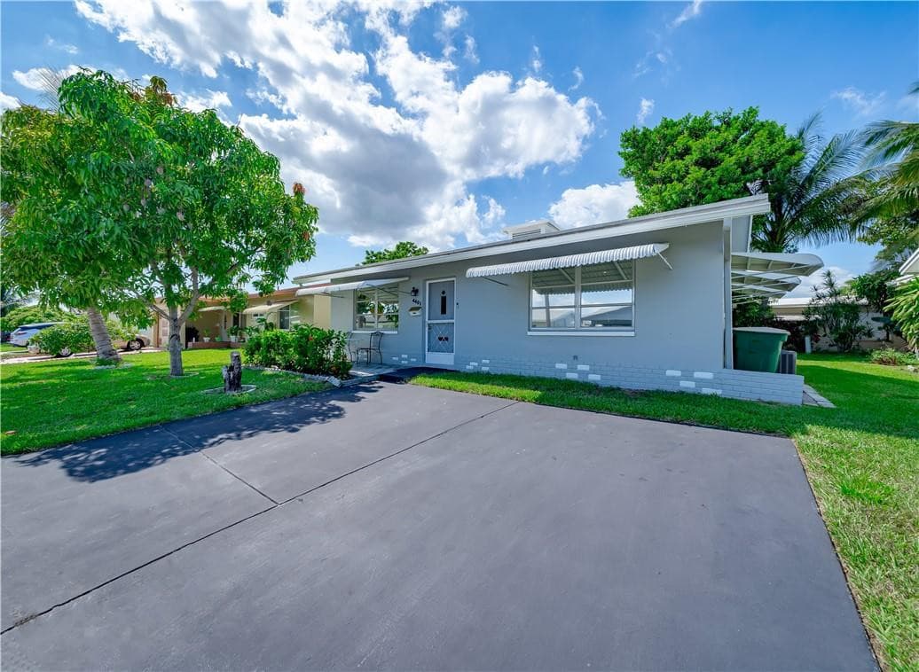 4401 NW 47th Street, Tamarac, FL 33319 — photo 4 of 37