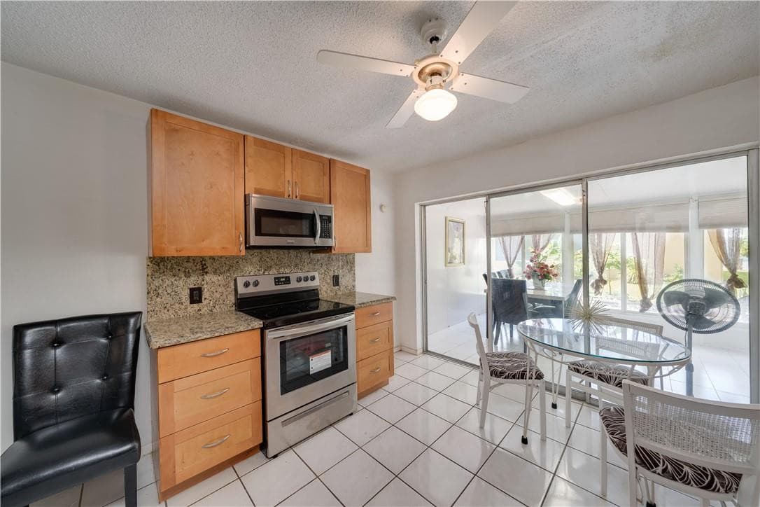 4401 NW 47th Street, Tamarac, FL 33319 — photo 11 of 37