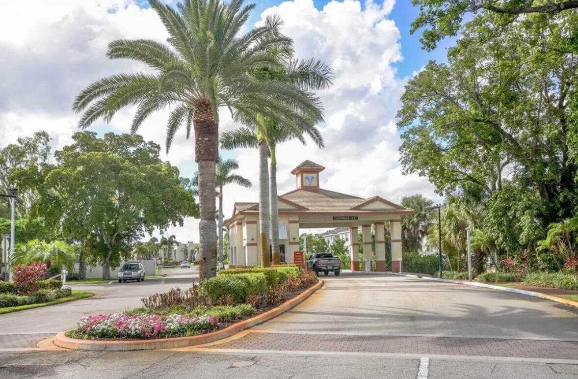 4500 Gefion Court 101, Lake Worth, FL 33467 — photo 3 of 22