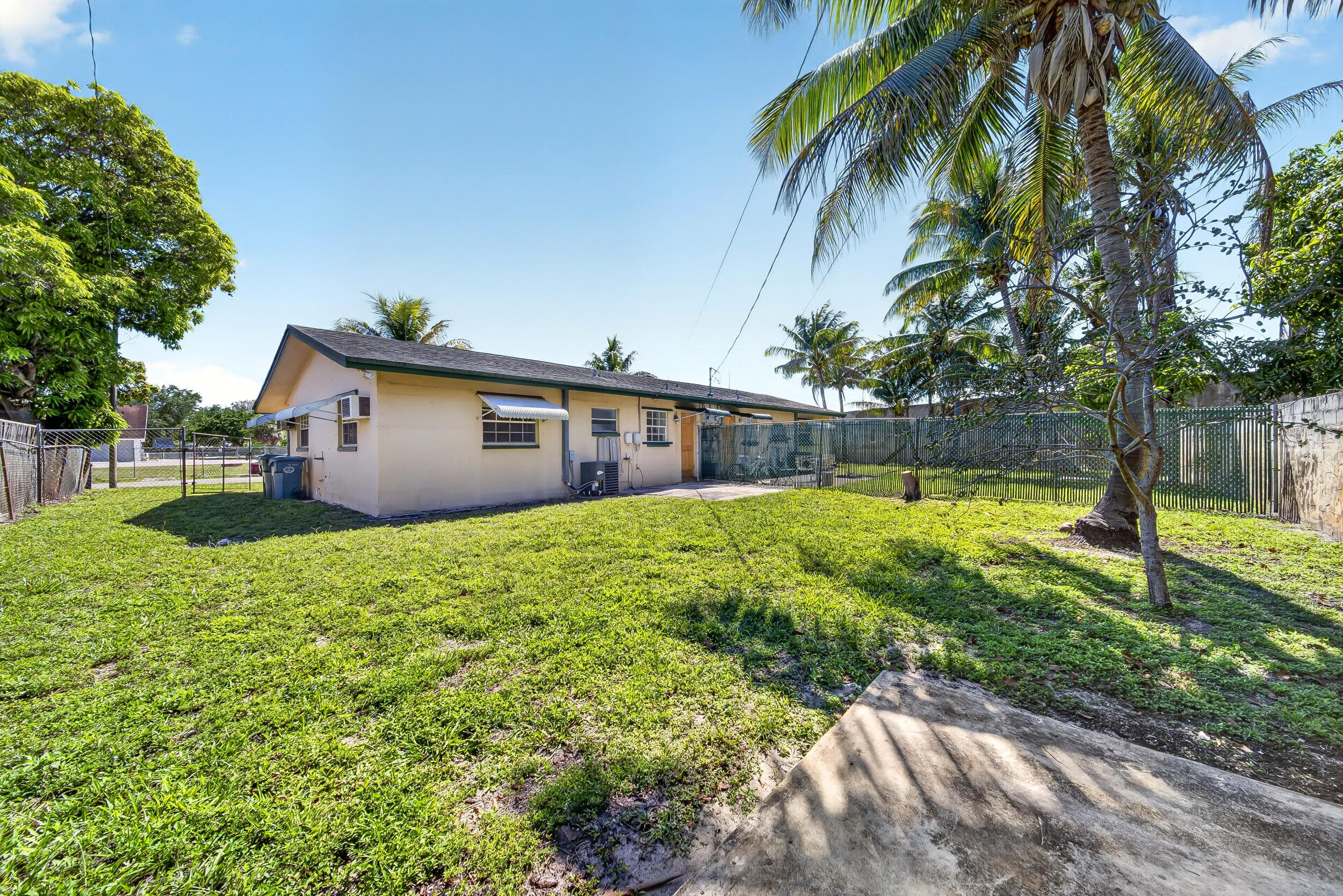 121 NW 56th Court 1-2, Oakland Park, FL 33309 — photo 17 of 24