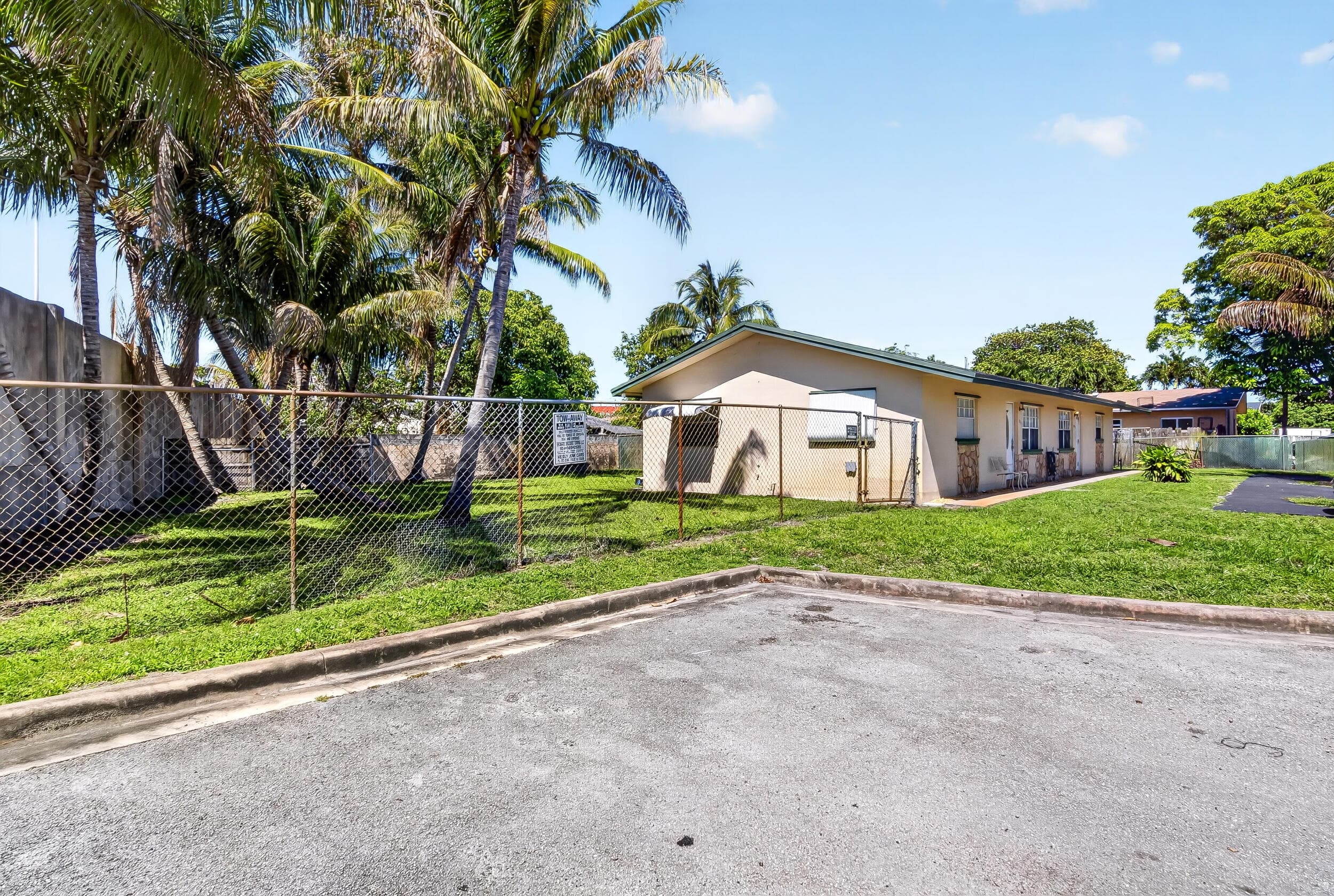 121 NW 56th Court 1-2, Oakland Park, FL 33309 — photo 3 of 24