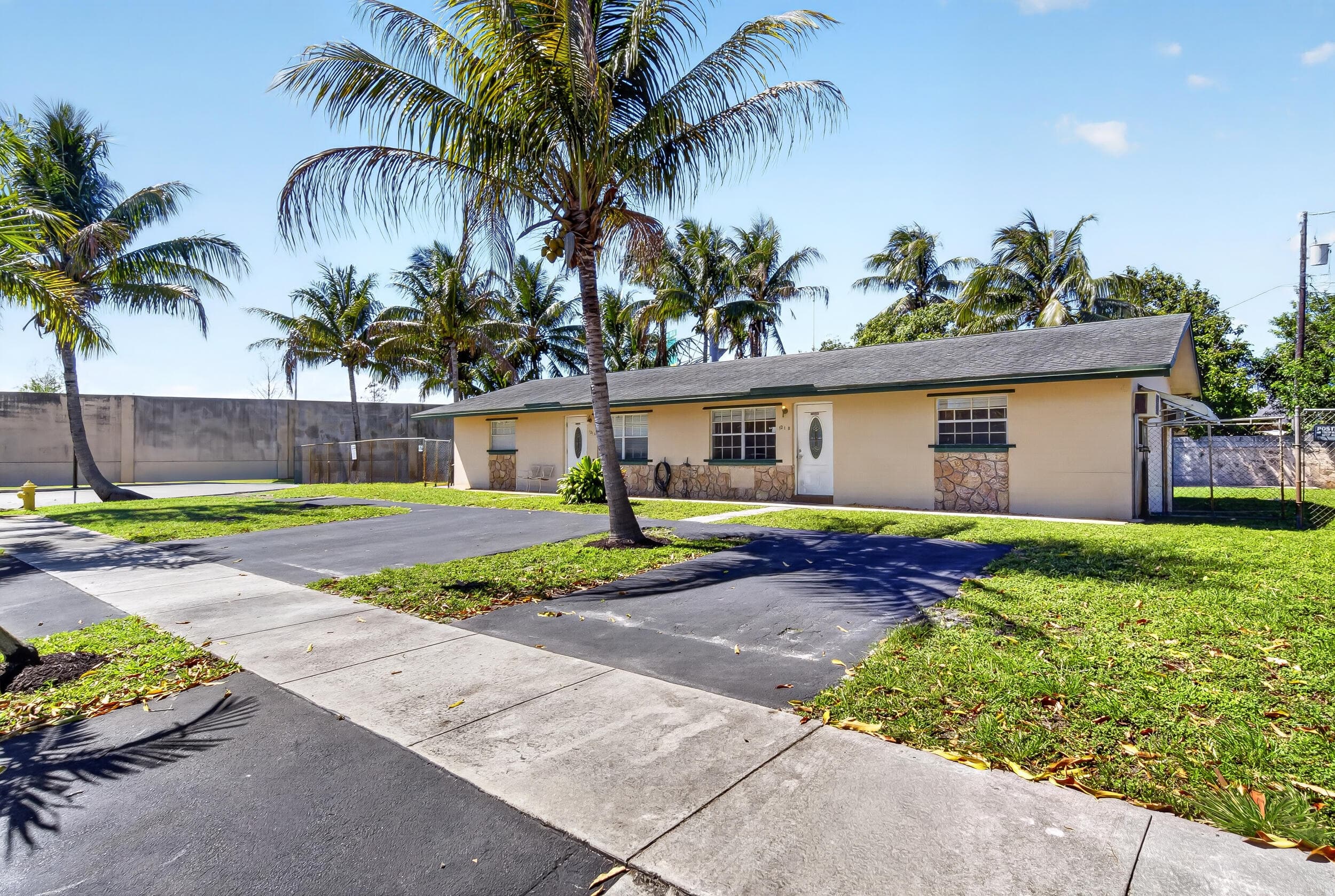 121 NW 56th Court 1-2, Oakland Park, FL 33309 — photo 2 of 24
