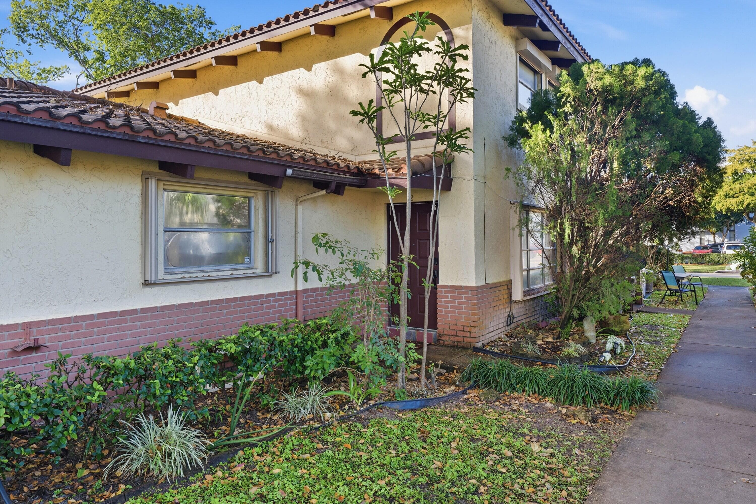 8811 NW 28th Drive 1-2, Coral Springs, FL 33065 — photo 3 of 40