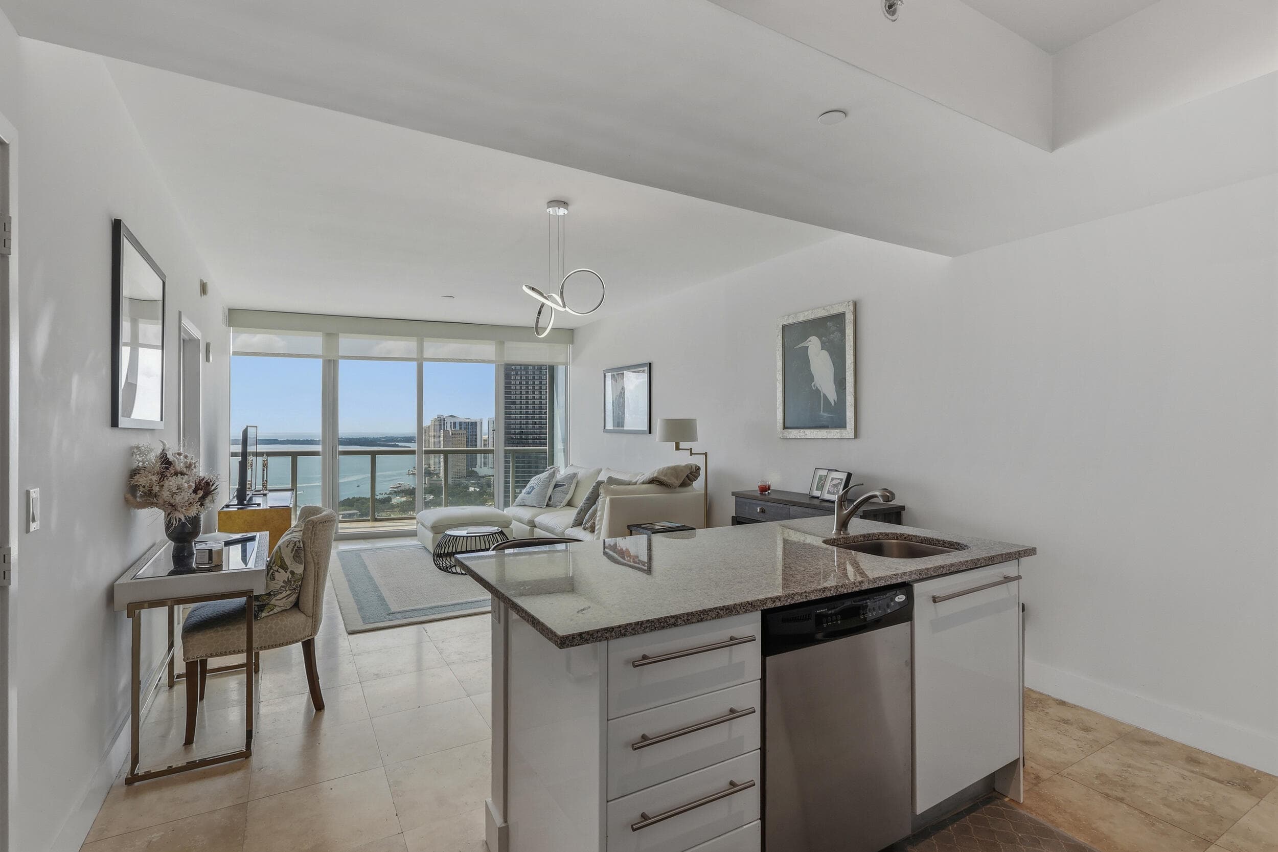 888 Biscayne Boulevard 3702, Miami, FL 33132 — photo 2 of 37