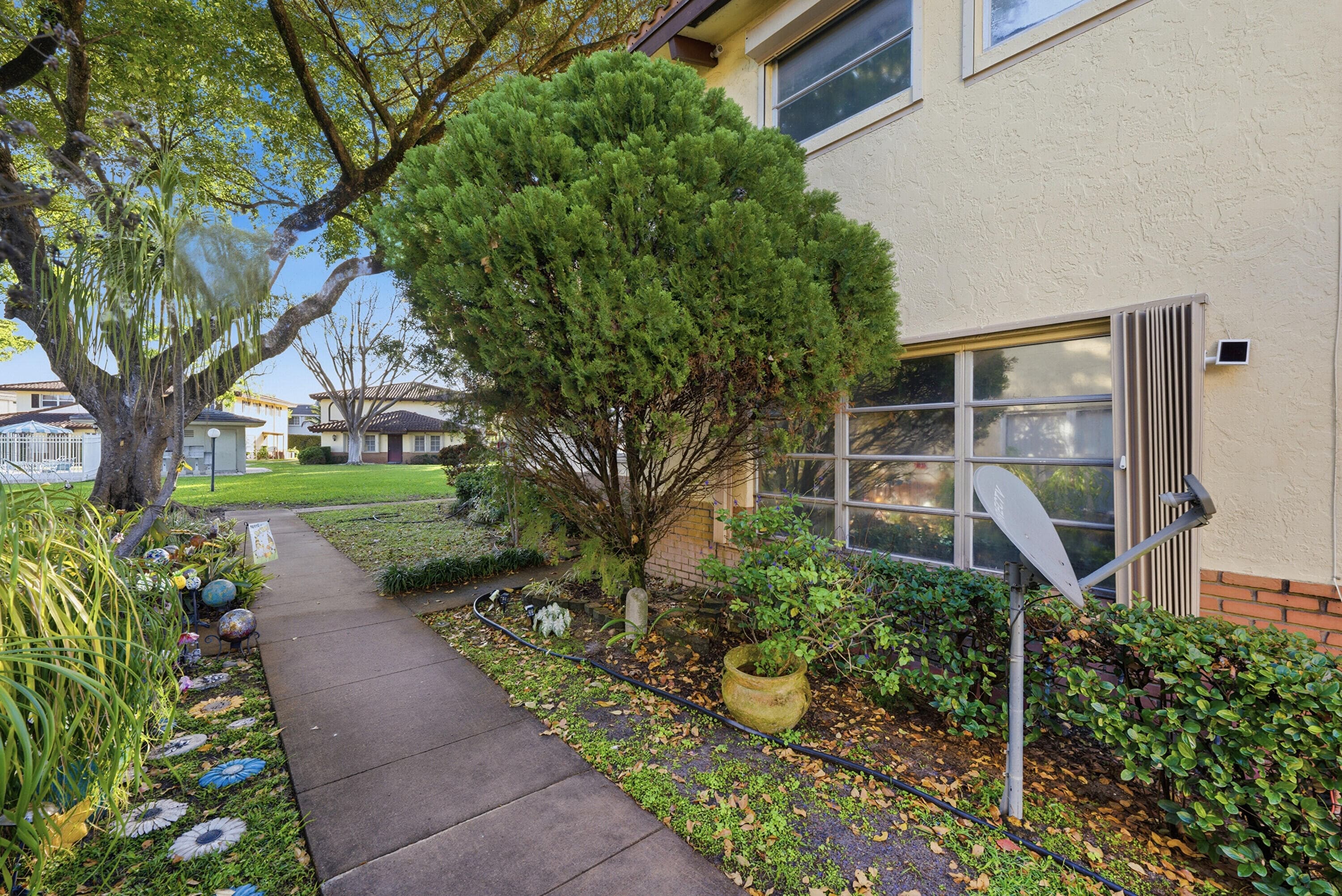 8811 NW 28th Drive 1-2, Coral Springs, FL 33065 — photo 33 of 40